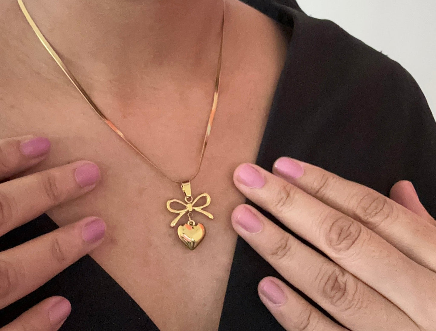 Anti tarnish Heart and bow necklace - Kalakari