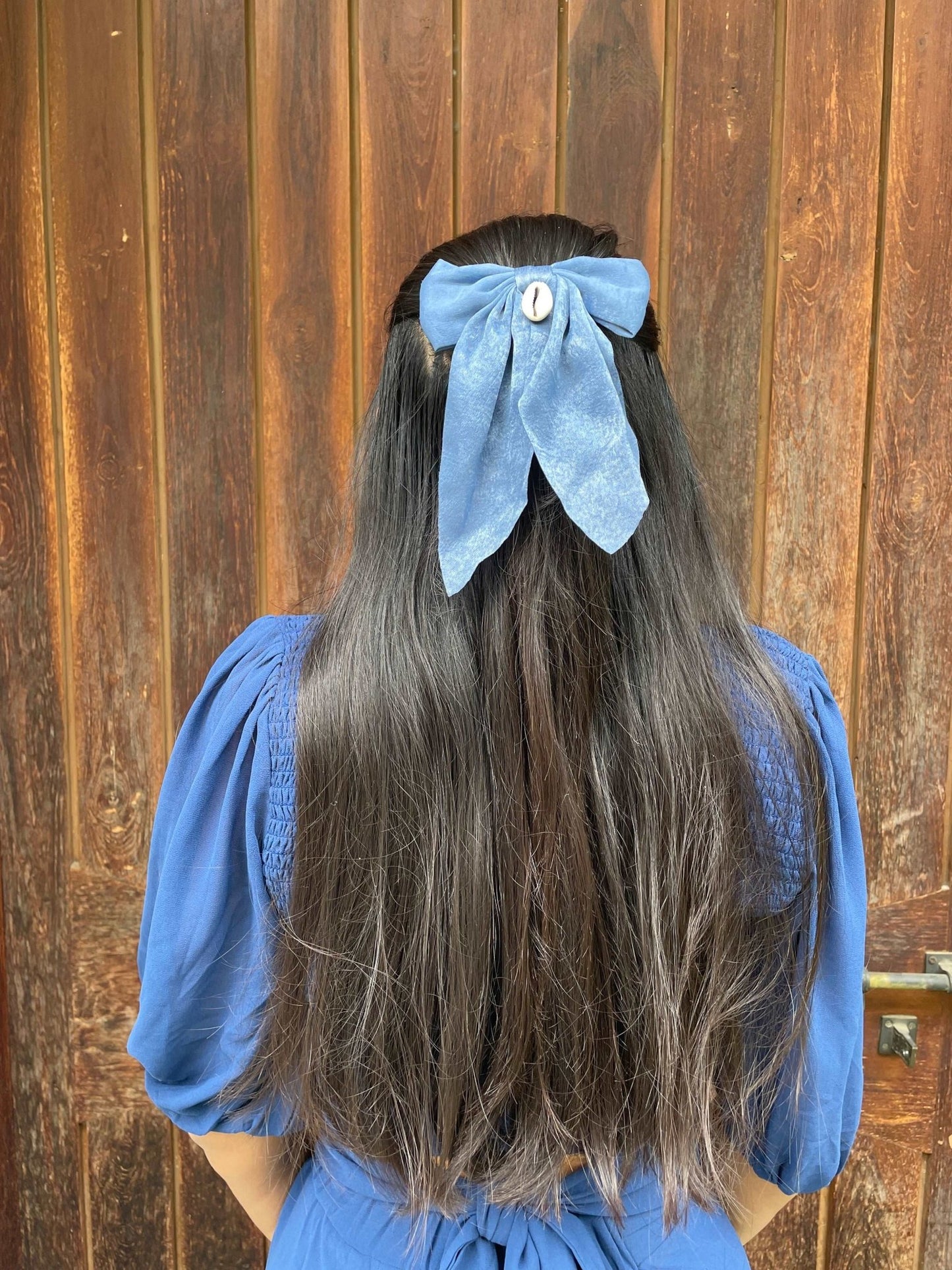 Baby blue velvet bow - Kalakari