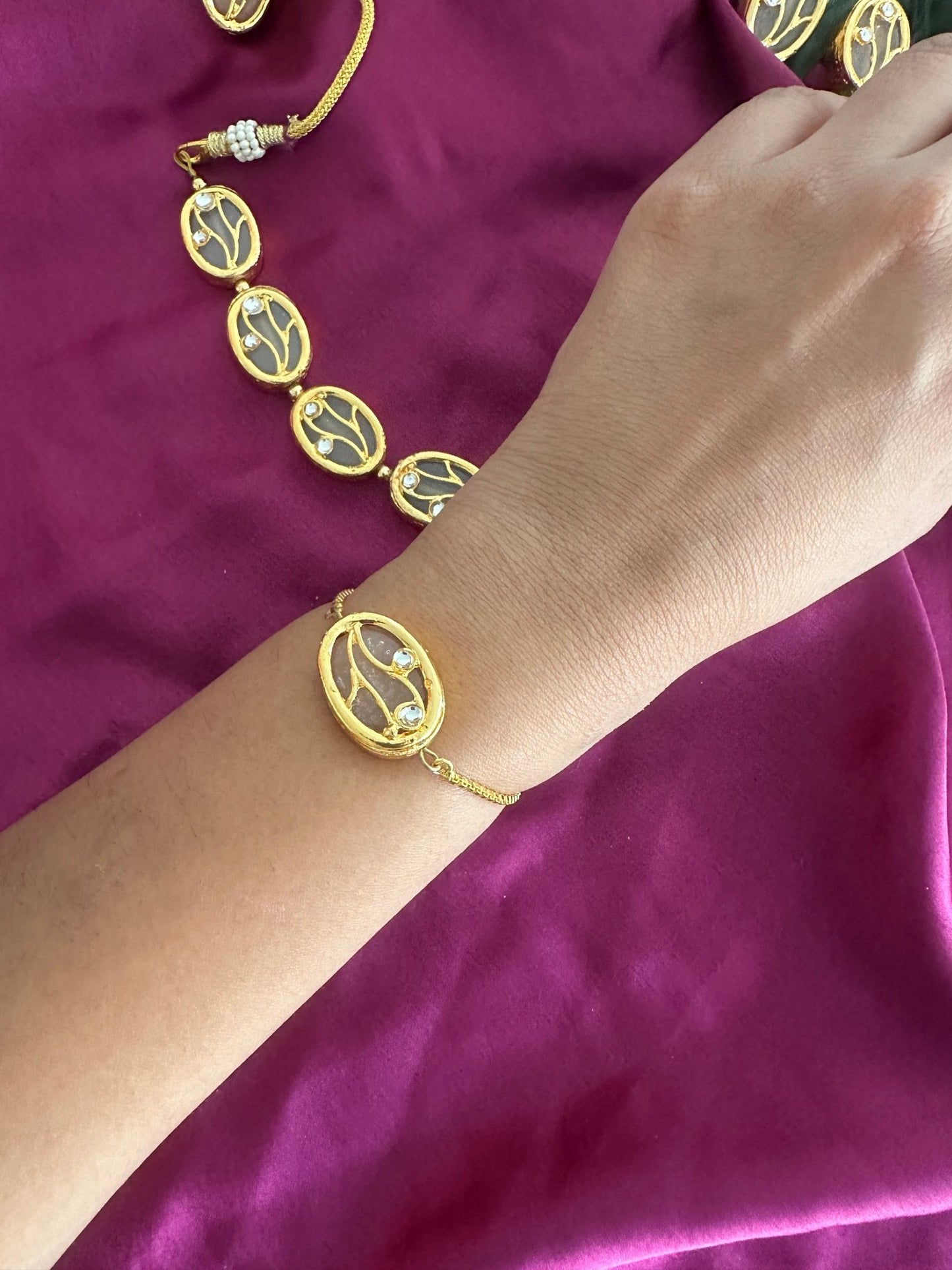 Chandra necklace set - Kalakari
