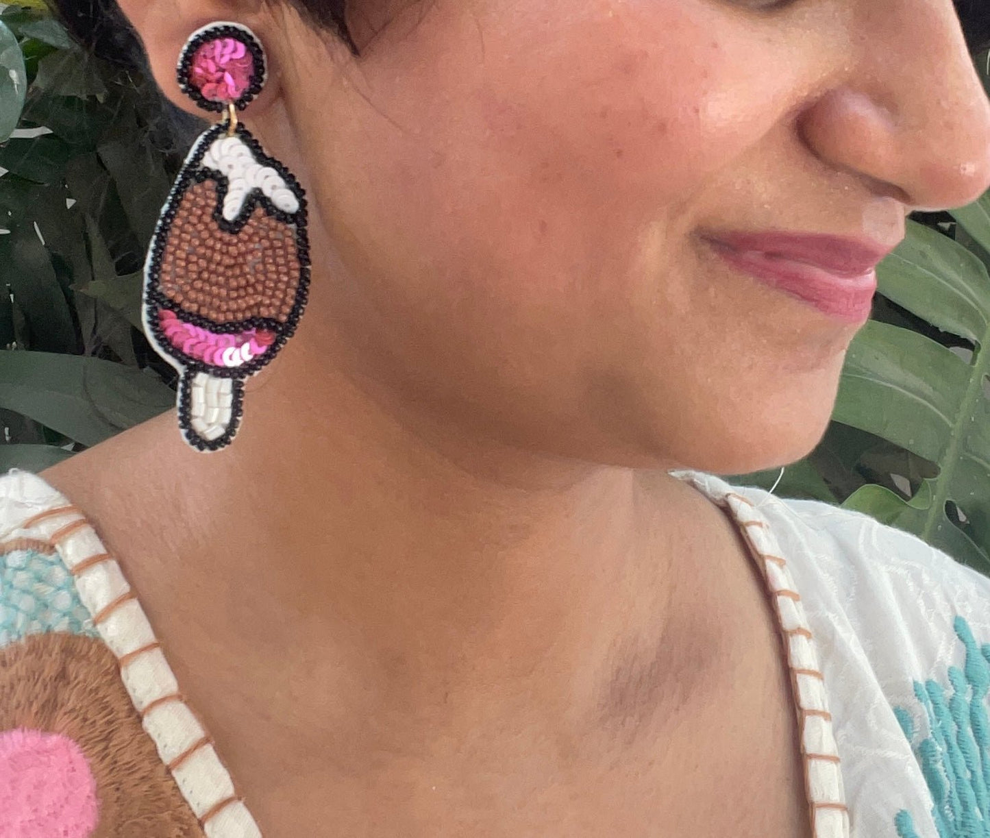 Chocobar earrings - Kalakari