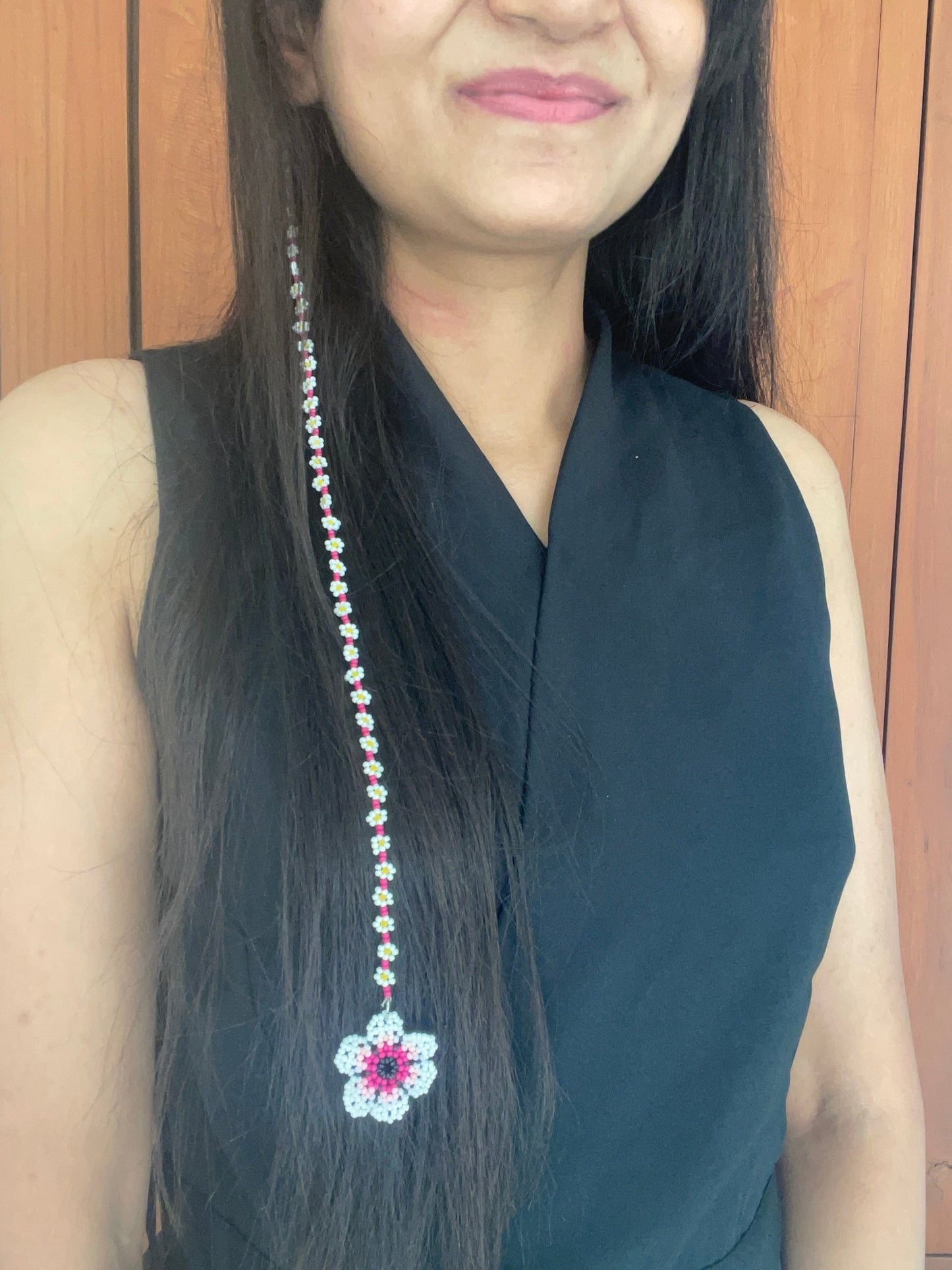Floral hair accessory cum necklace - Kalakari