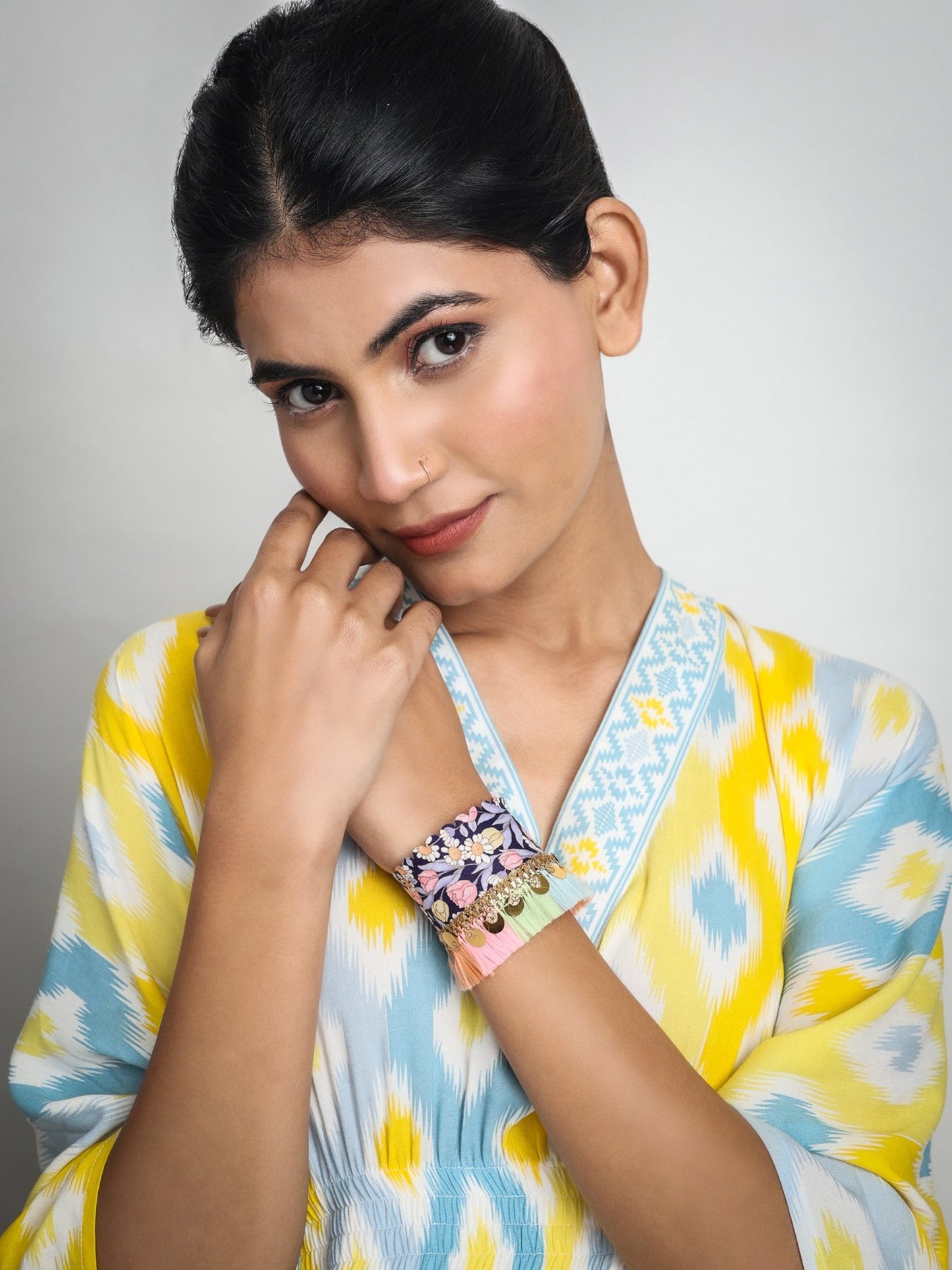 Floral kada - Kalakari
