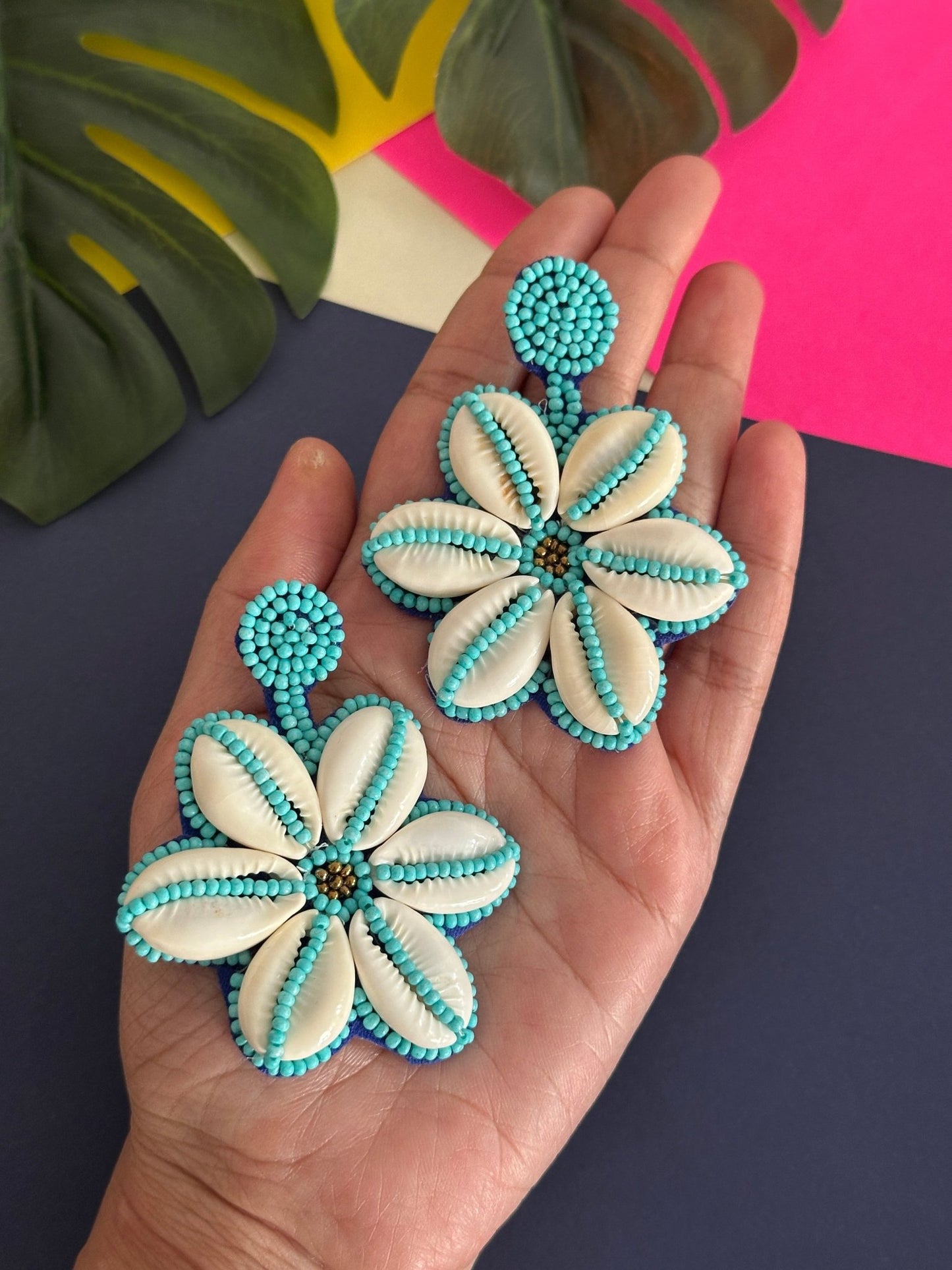 Floral kodi earrings - Kalakari
