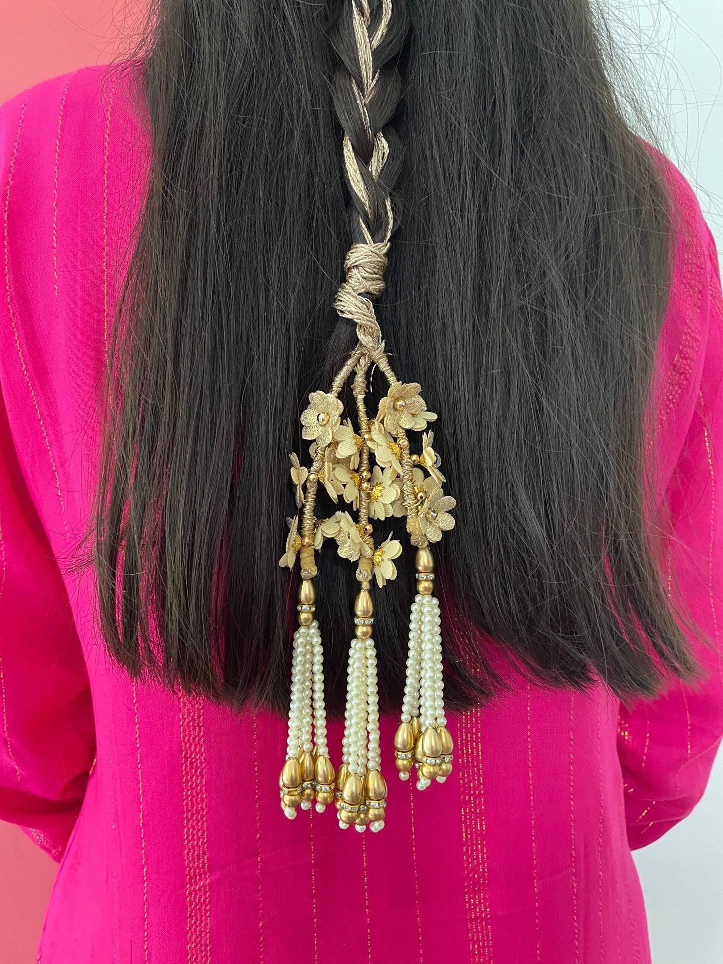 Golden floral parandi - Kalakari