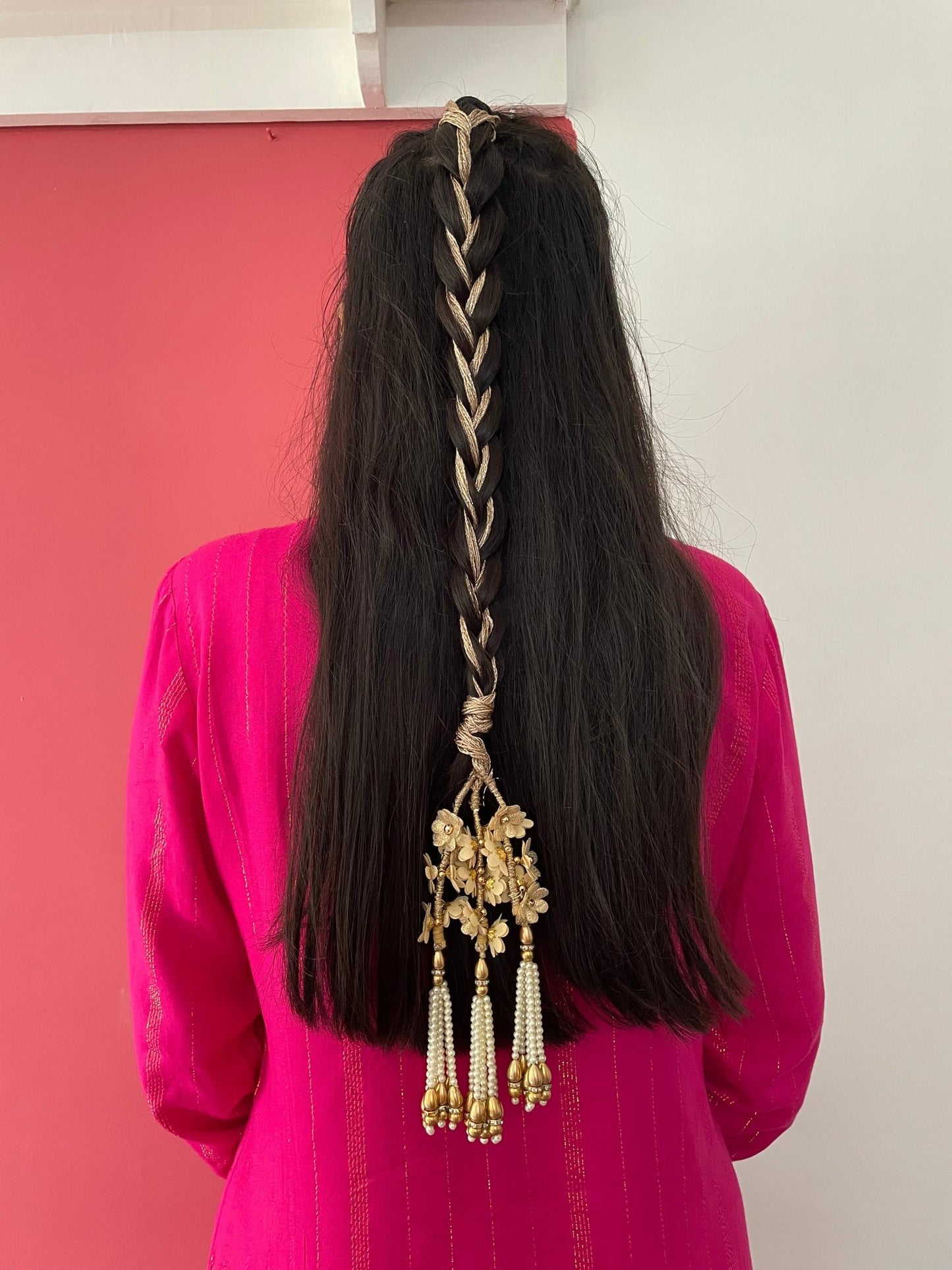 Golden floral parandi - Kalakari