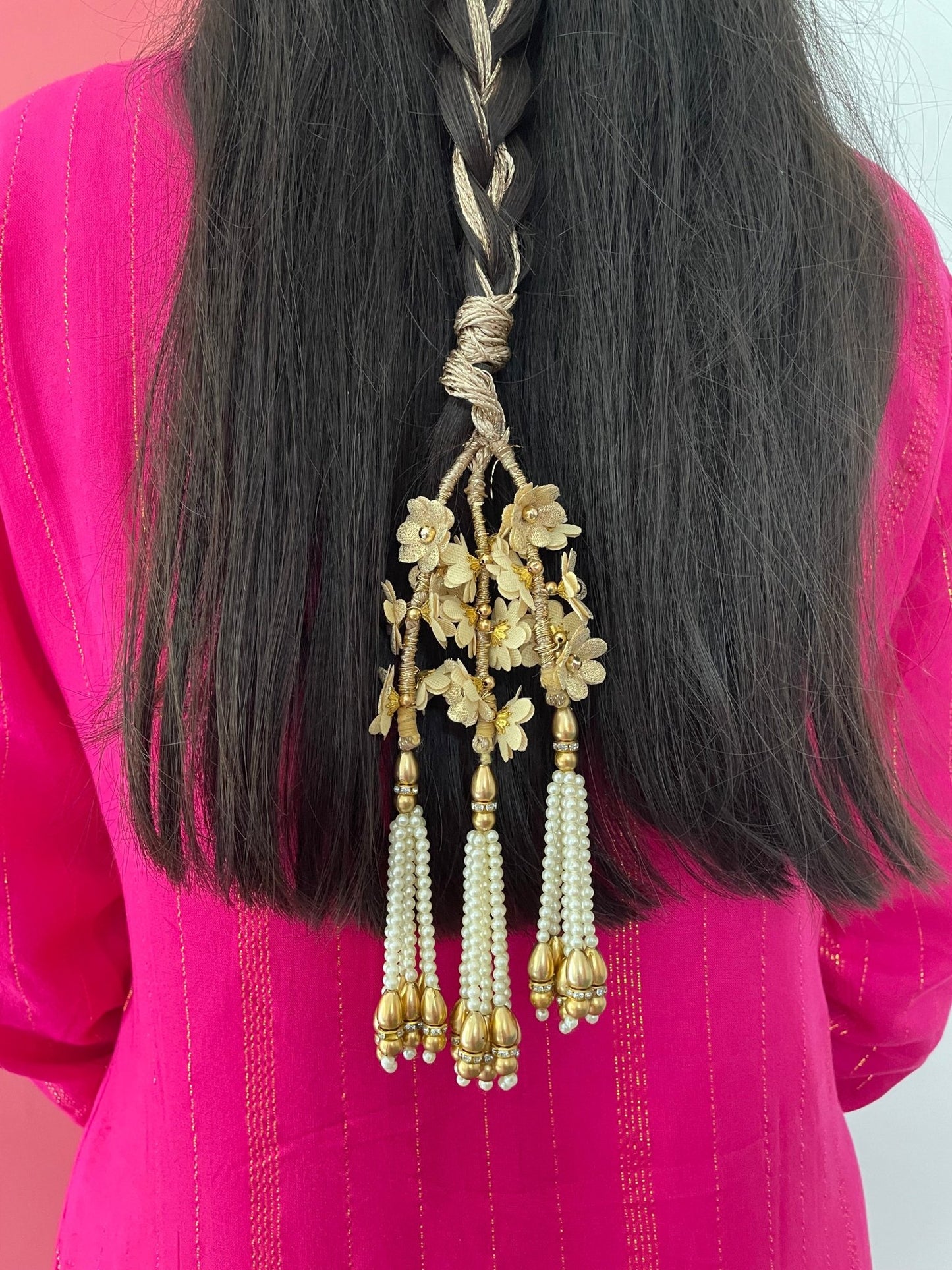 Golden floral parandi and hasli - Kalakari