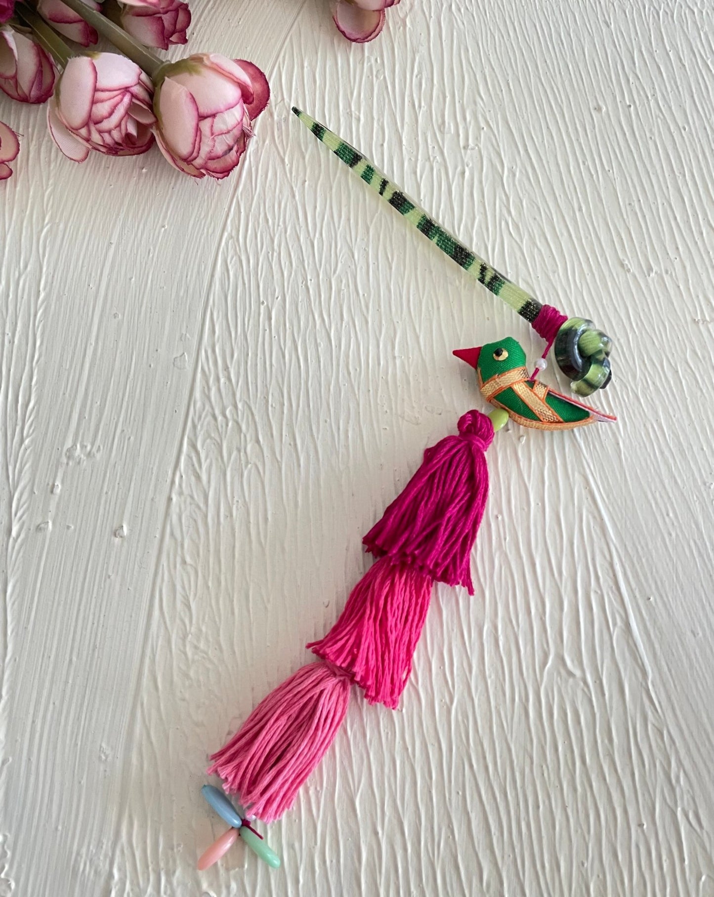 Green chidiya bun stick - Kalakari