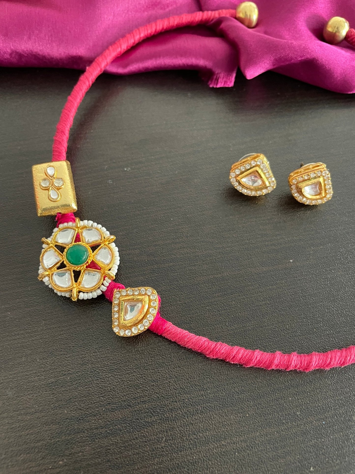 Kundan hasli and studs - Kalakari