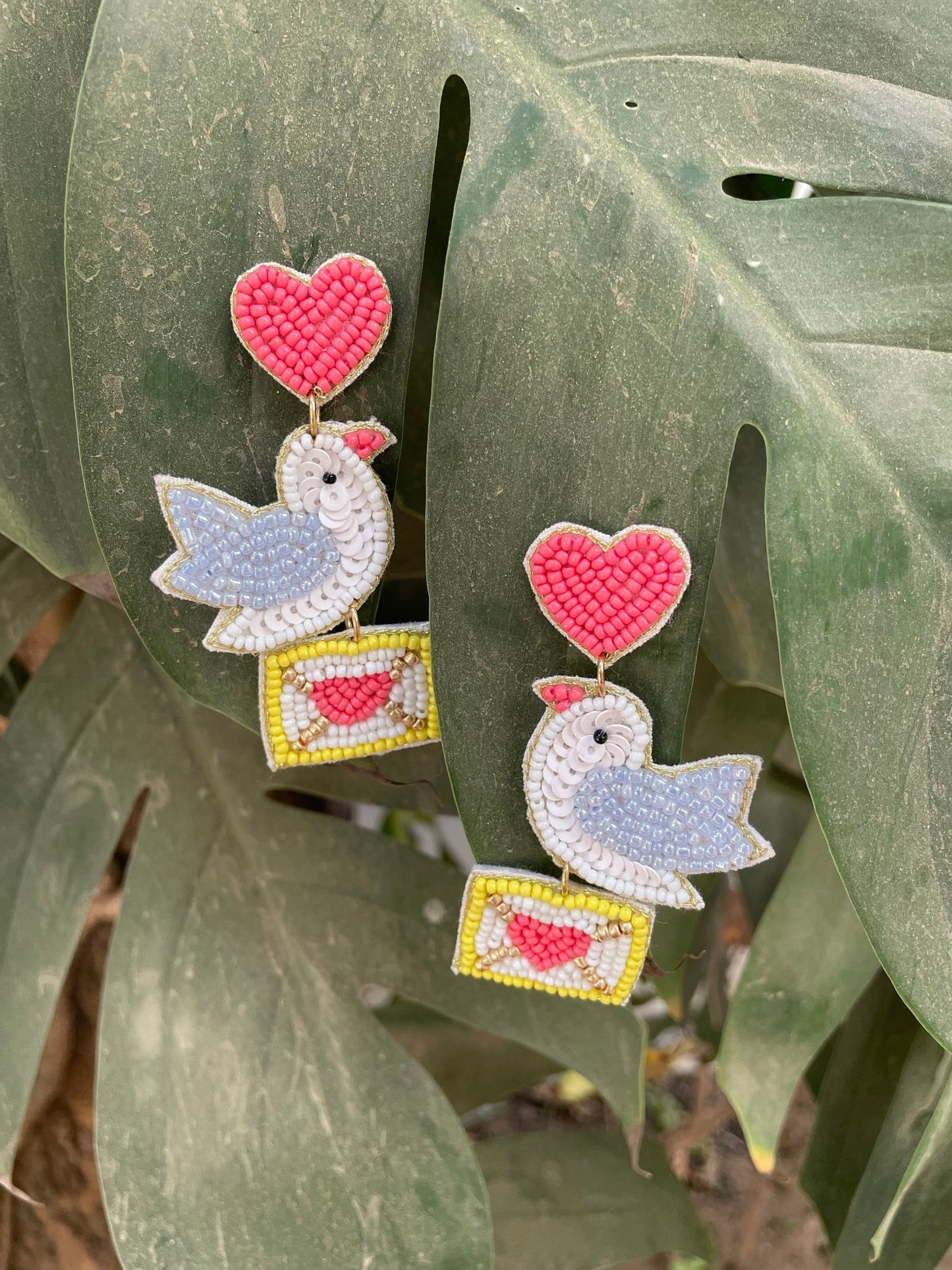 Love letter earrings - Kalakari