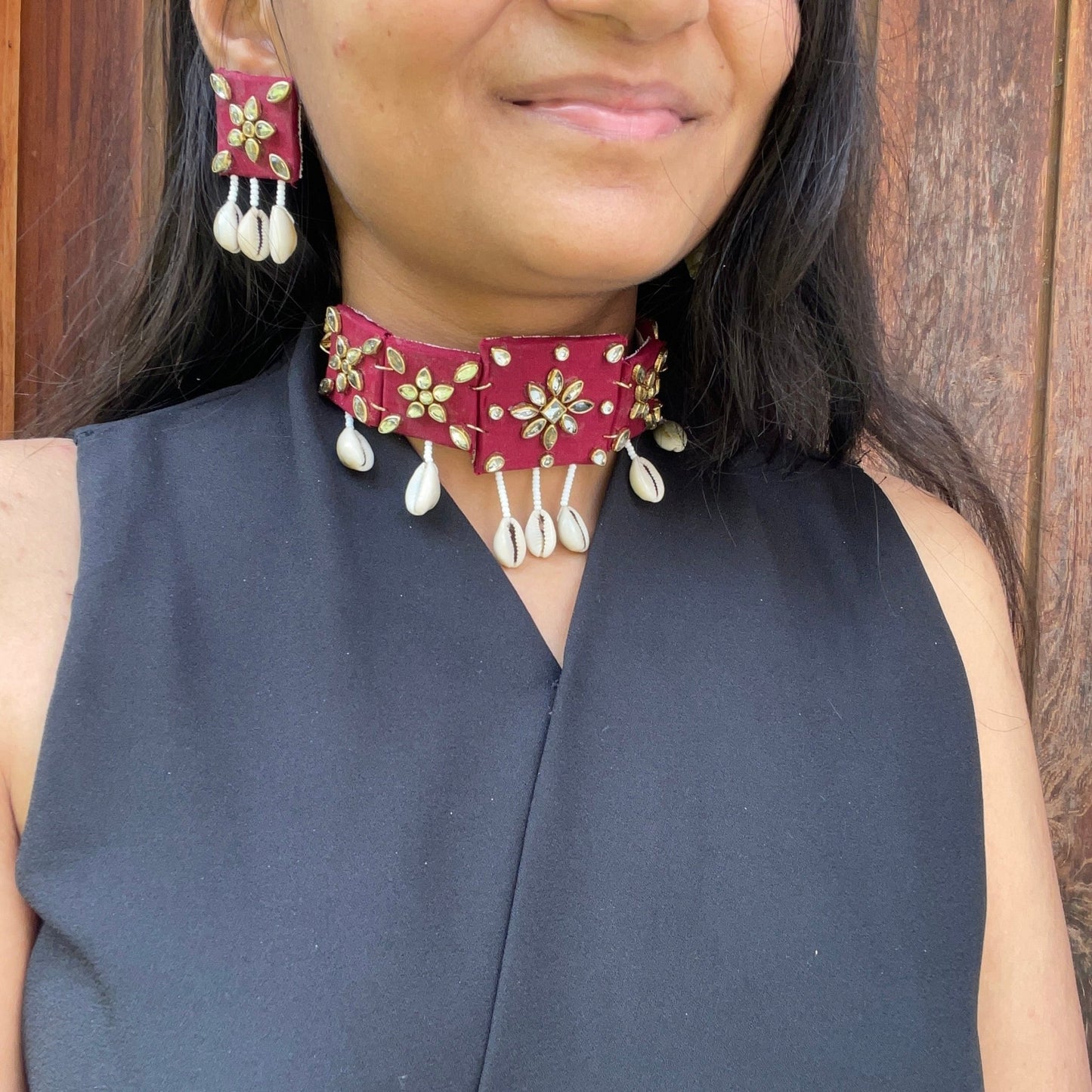 Maroon mini kundan choker set with shell details - Kalakari