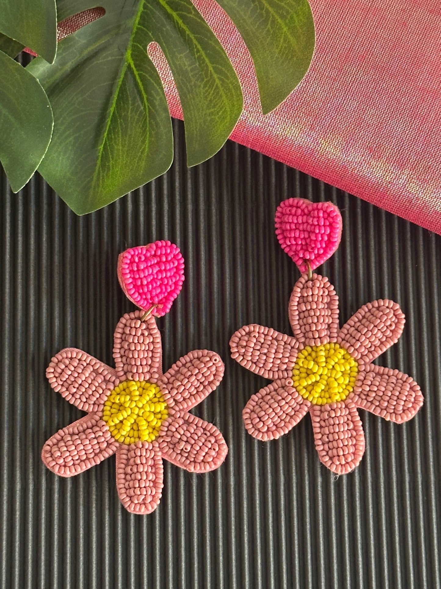 Mauve floral earrings - Kalakari