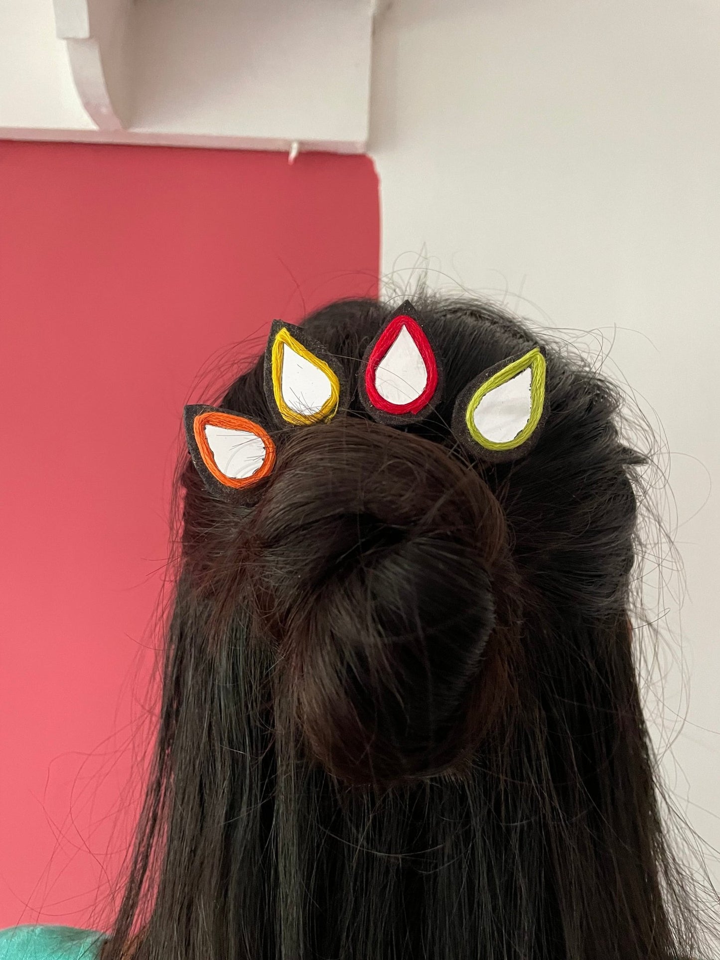 Mirror juda pin - Kalakari