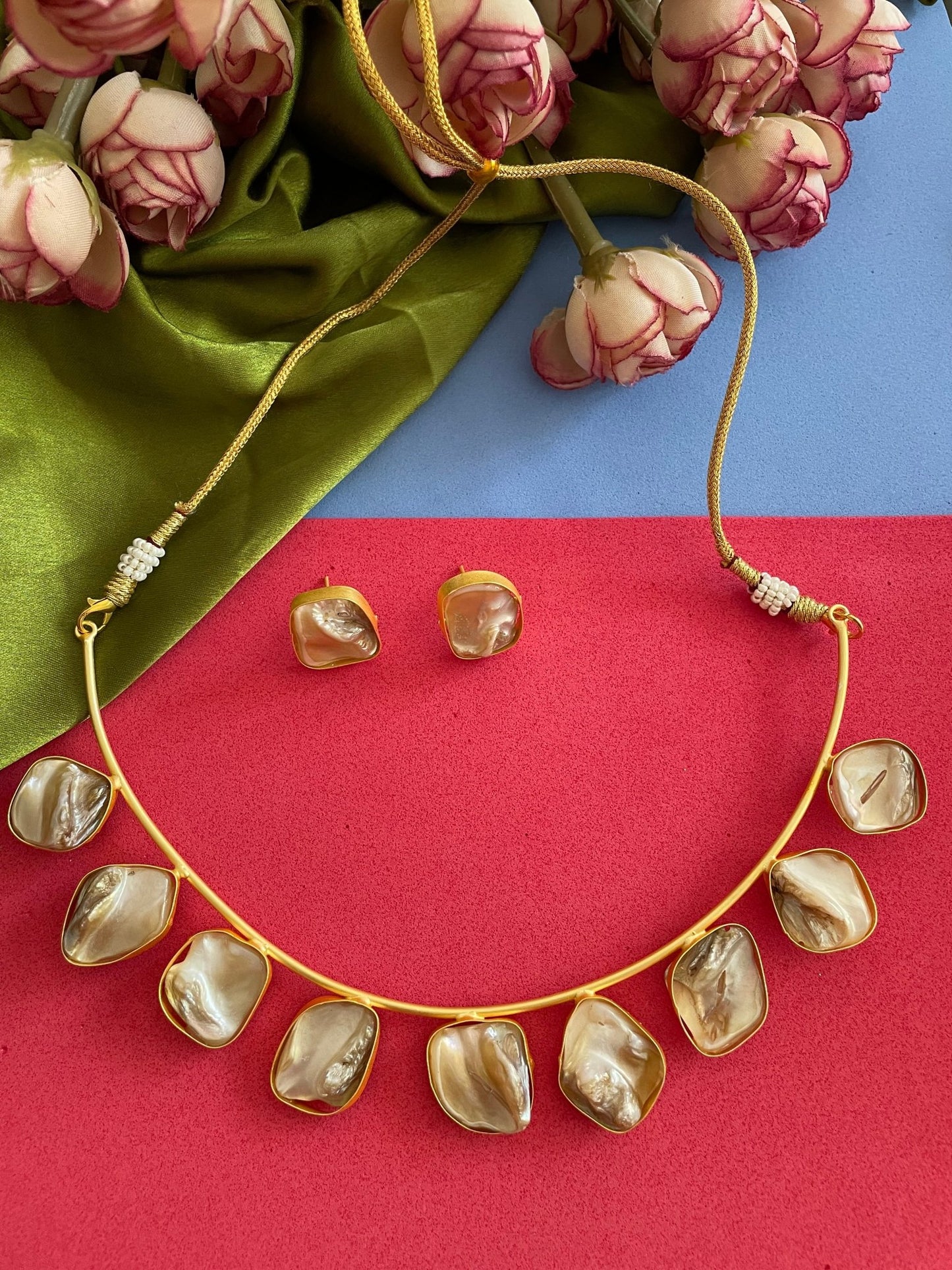 Mother of pearl Hasli - Kalakari