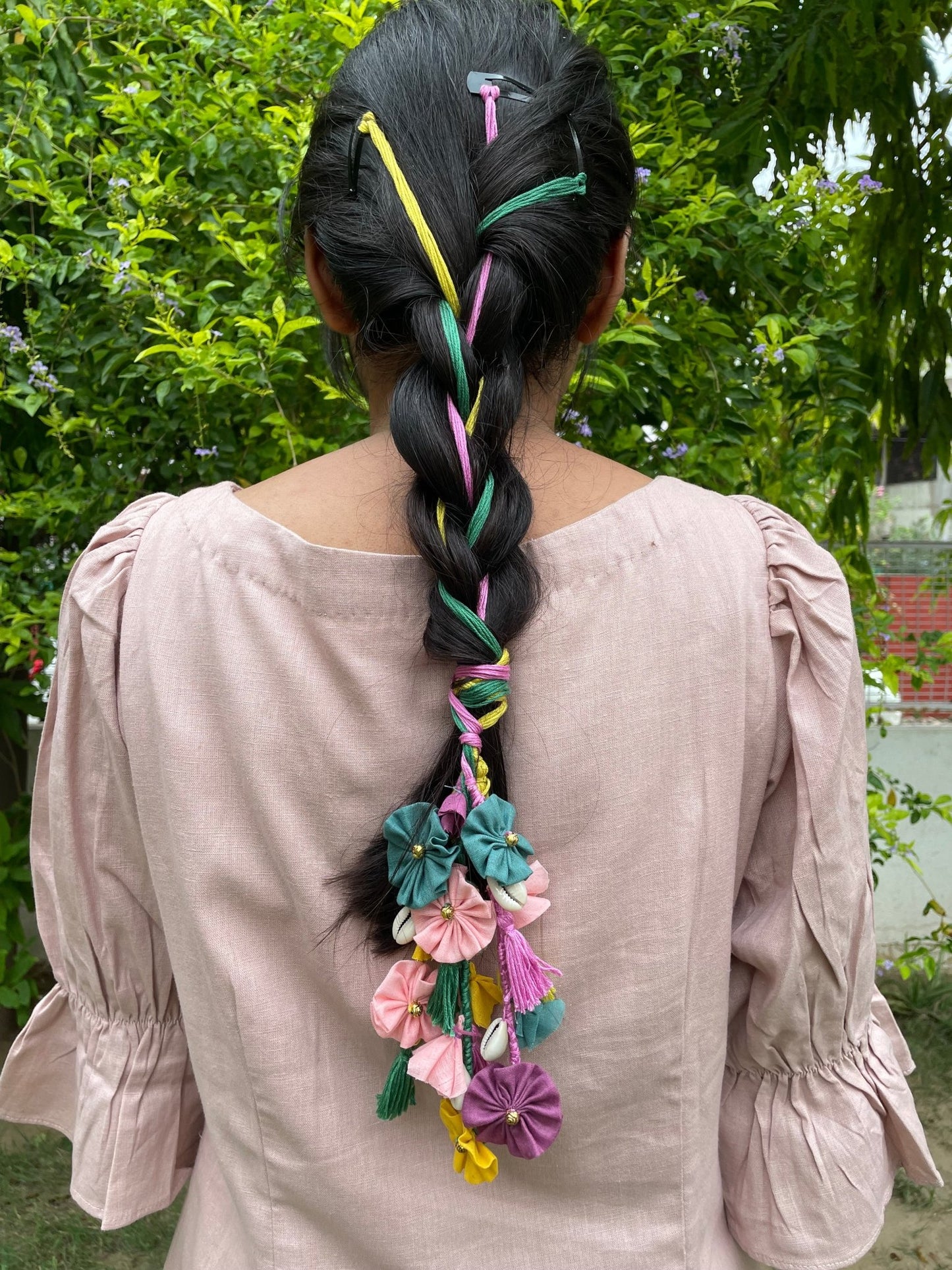 Multicolored floral parandi - Kalakari