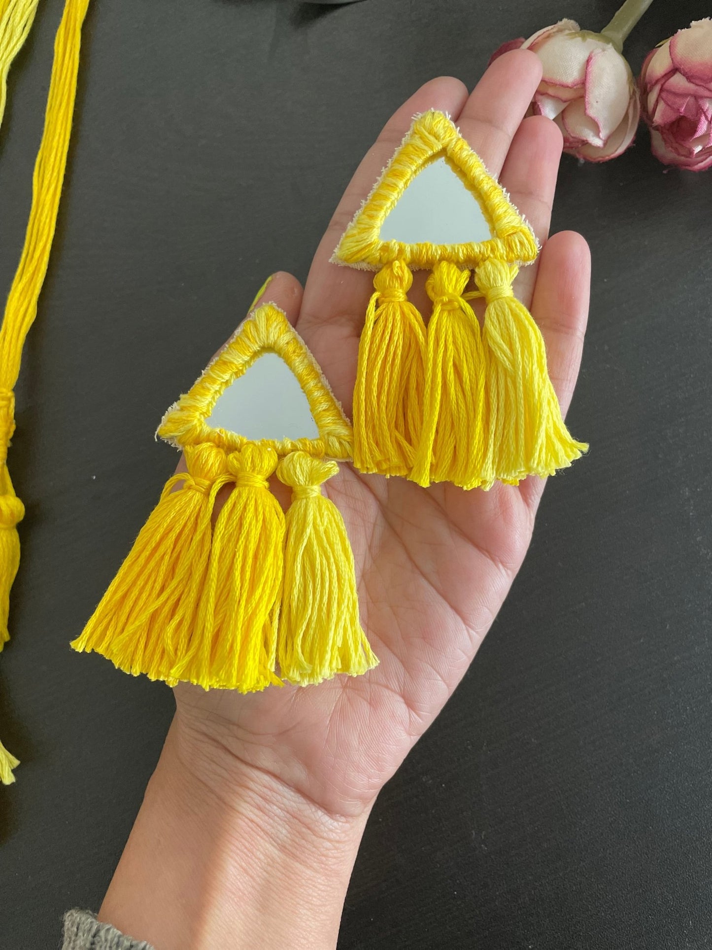 Peela paranda and earrings - Kalakari