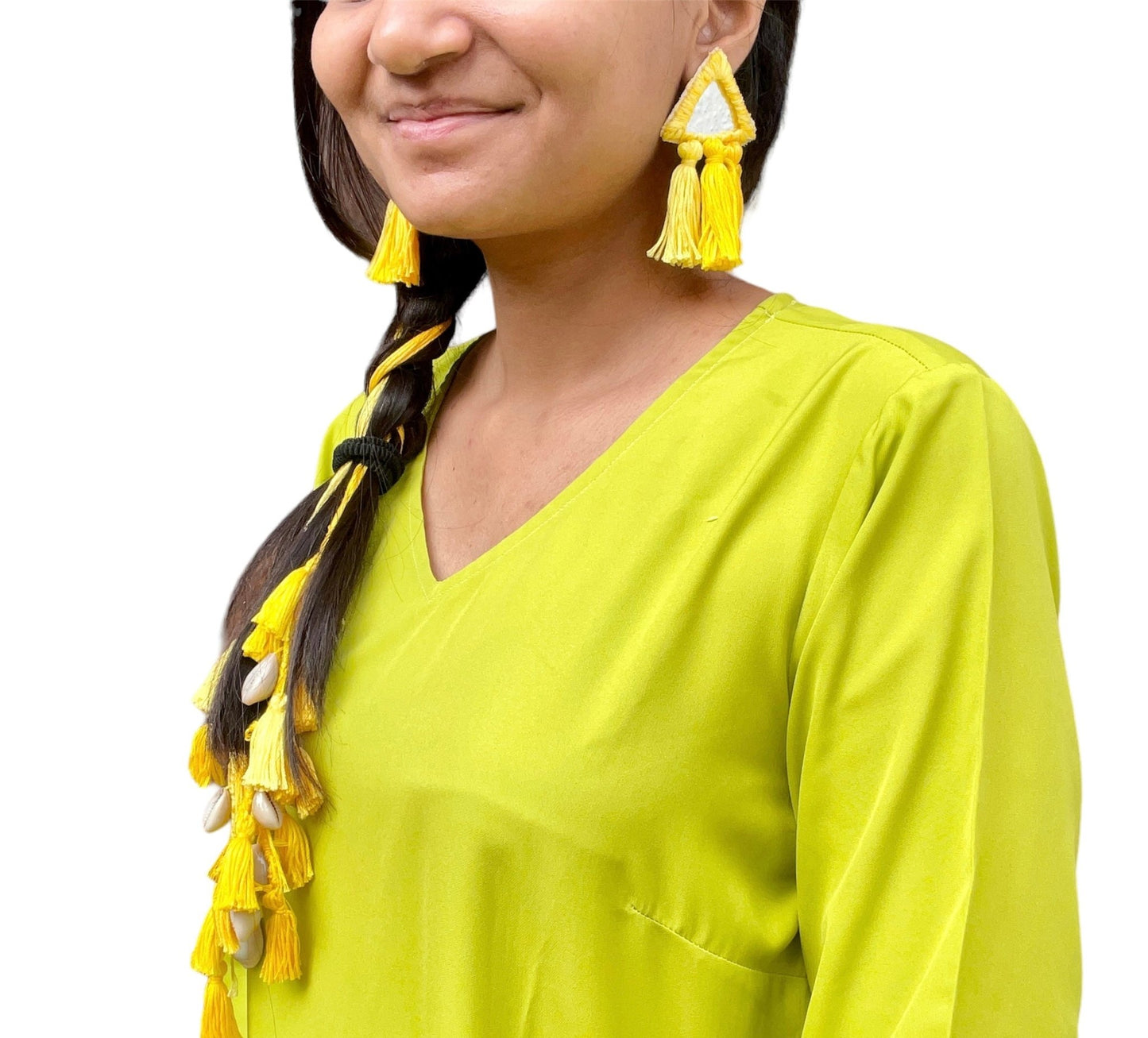 Peela paranda and earrings - Kalakari