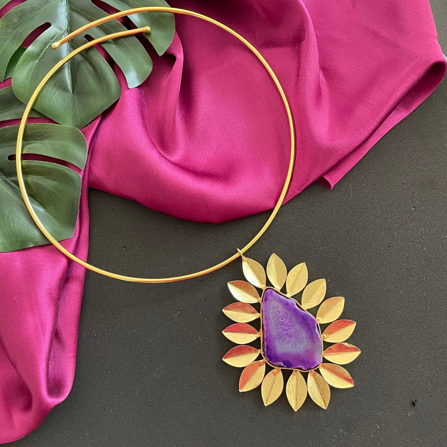 Purple agate stone floral hasli - Kalakari