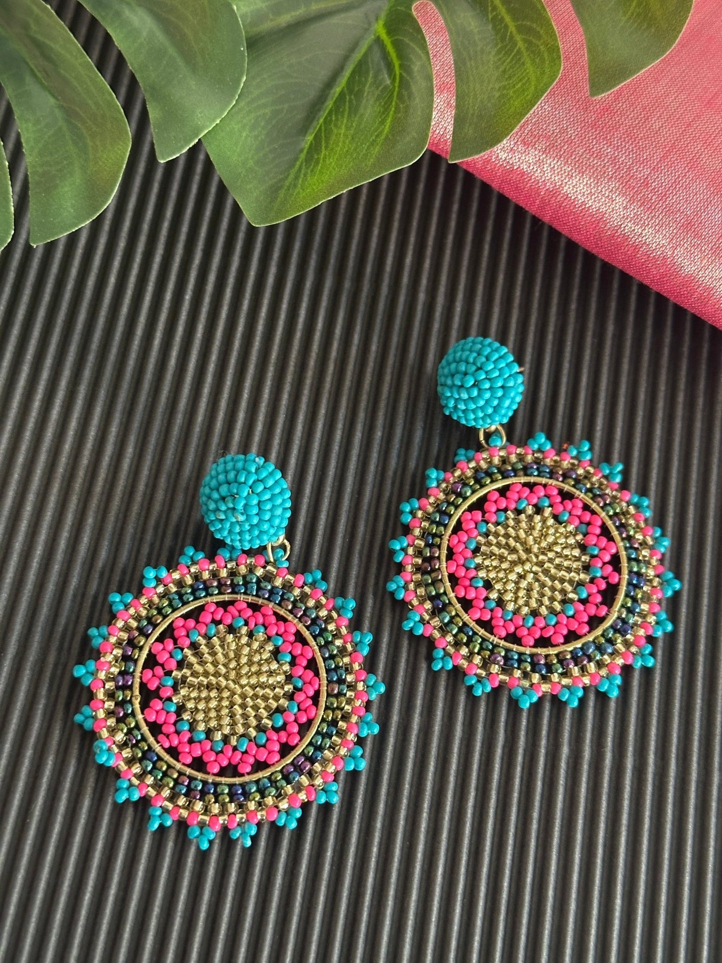 Round beaded earrings - Kalakari