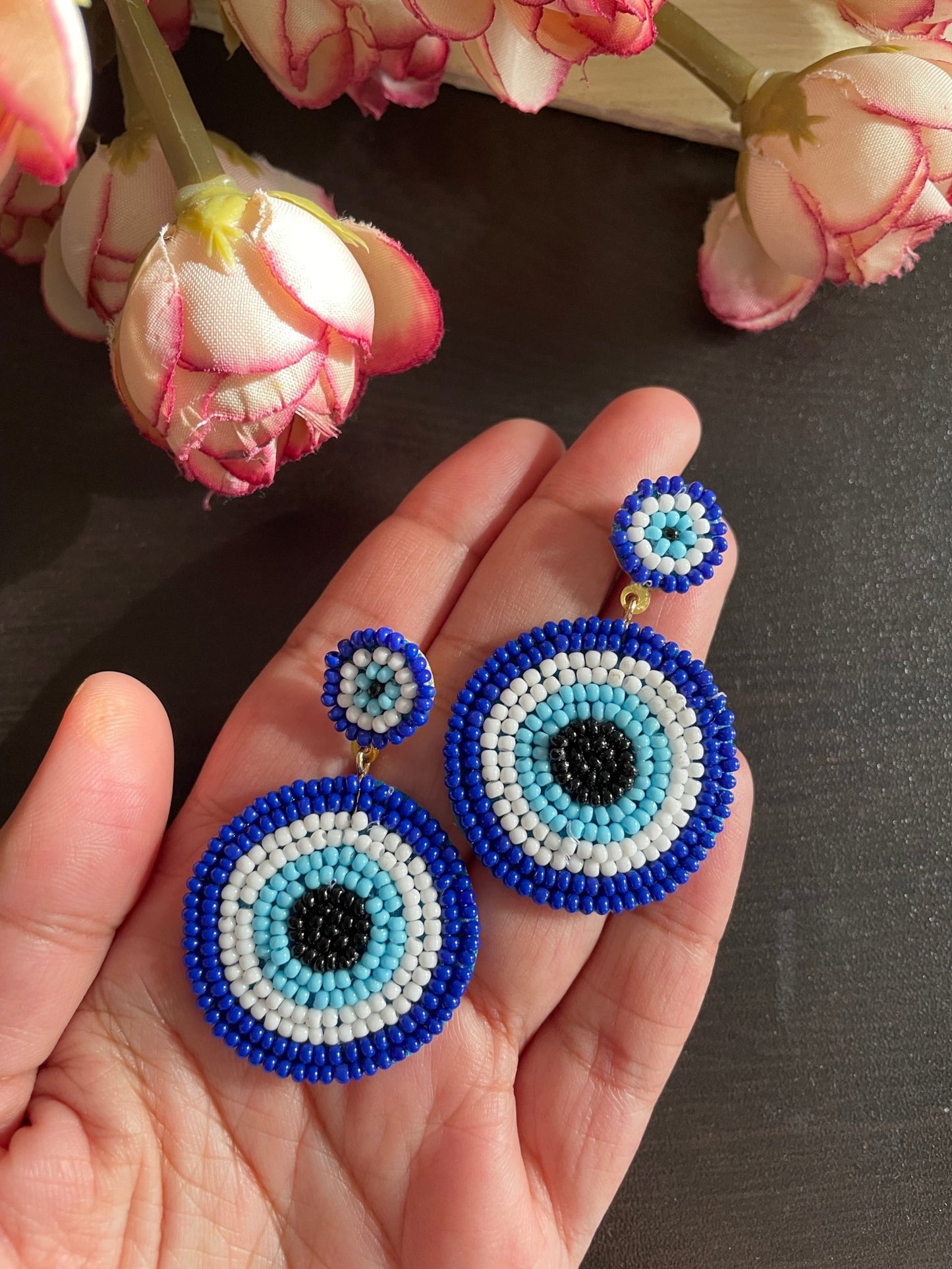 Set of nazarbattu earrings and necklace - Kalakari