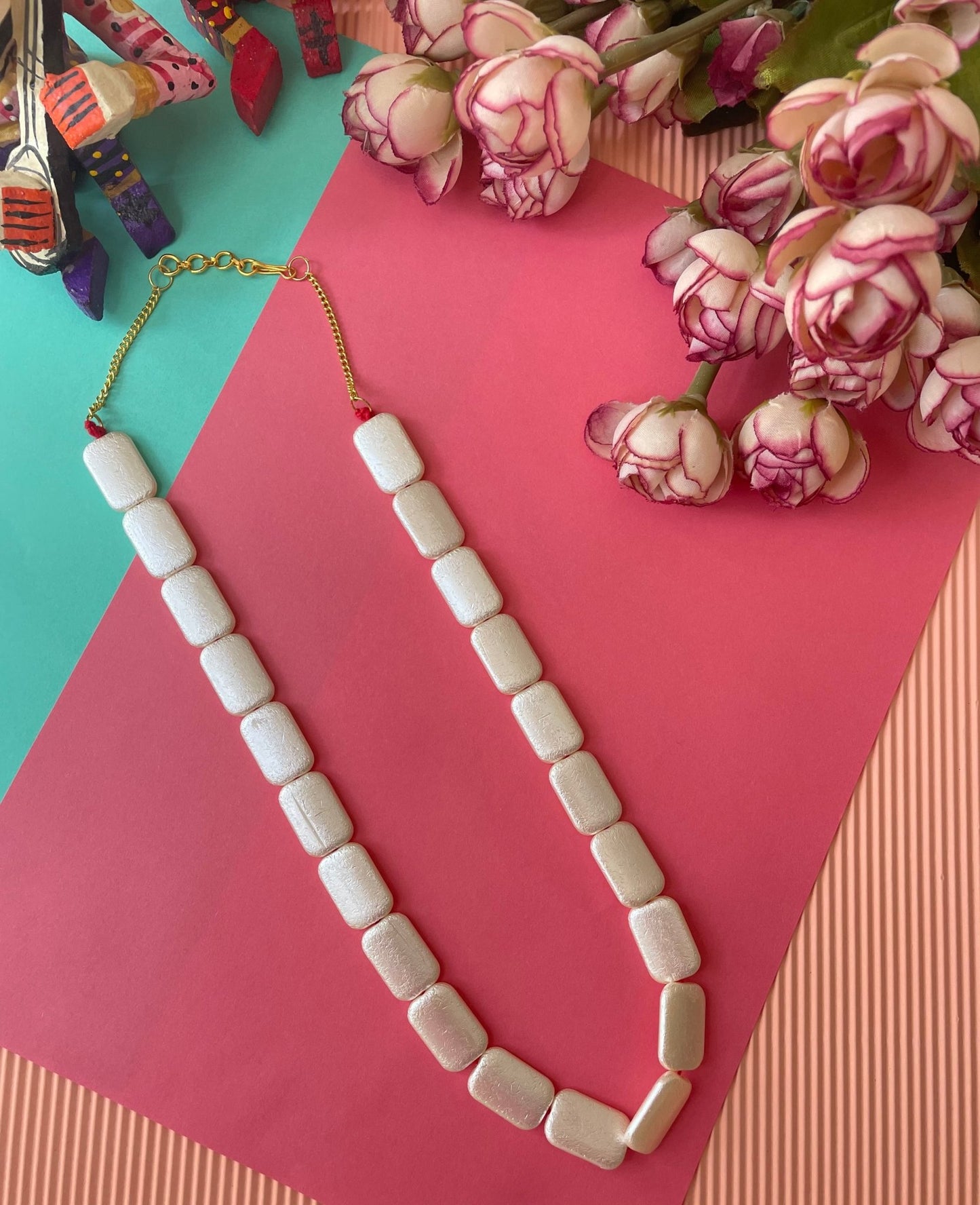 Statement pearl necklace - Kalakari