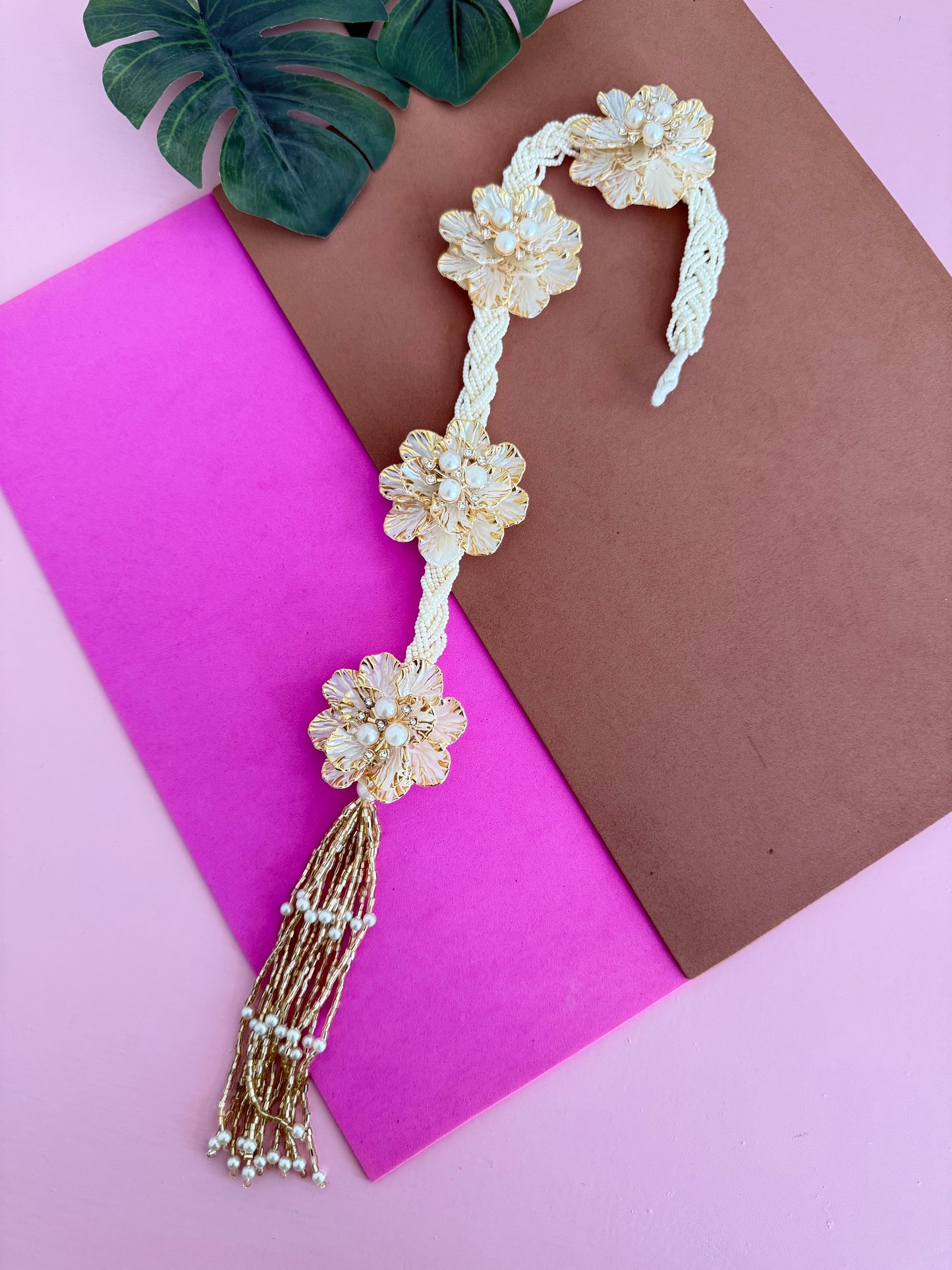 Pearl petalia hair accessory