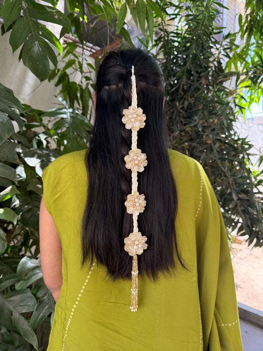 Pearl petalia hair accessory