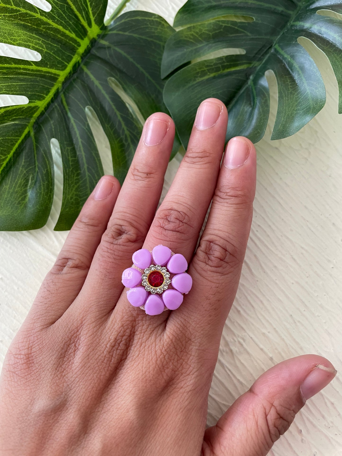 Lilac floral ring