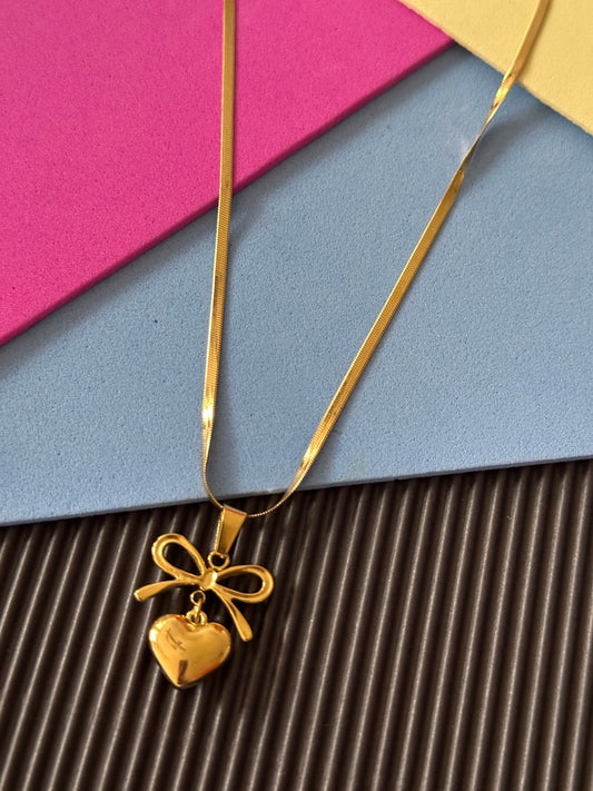Anti tarnish Heart and bow necklace - Kalakari
