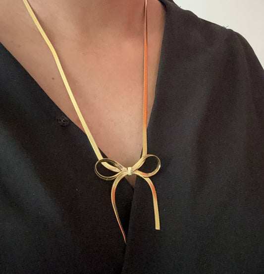 Anti tarnish snake chain bow necklace - Kalakari