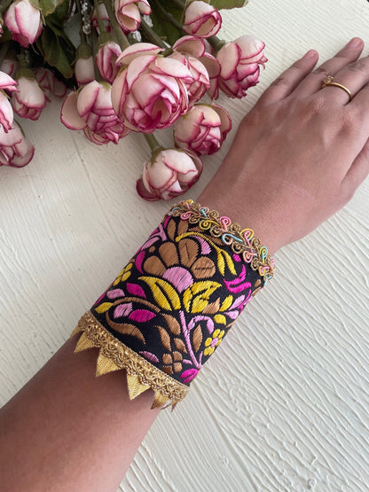 Aparajita bracelet - Kalakari