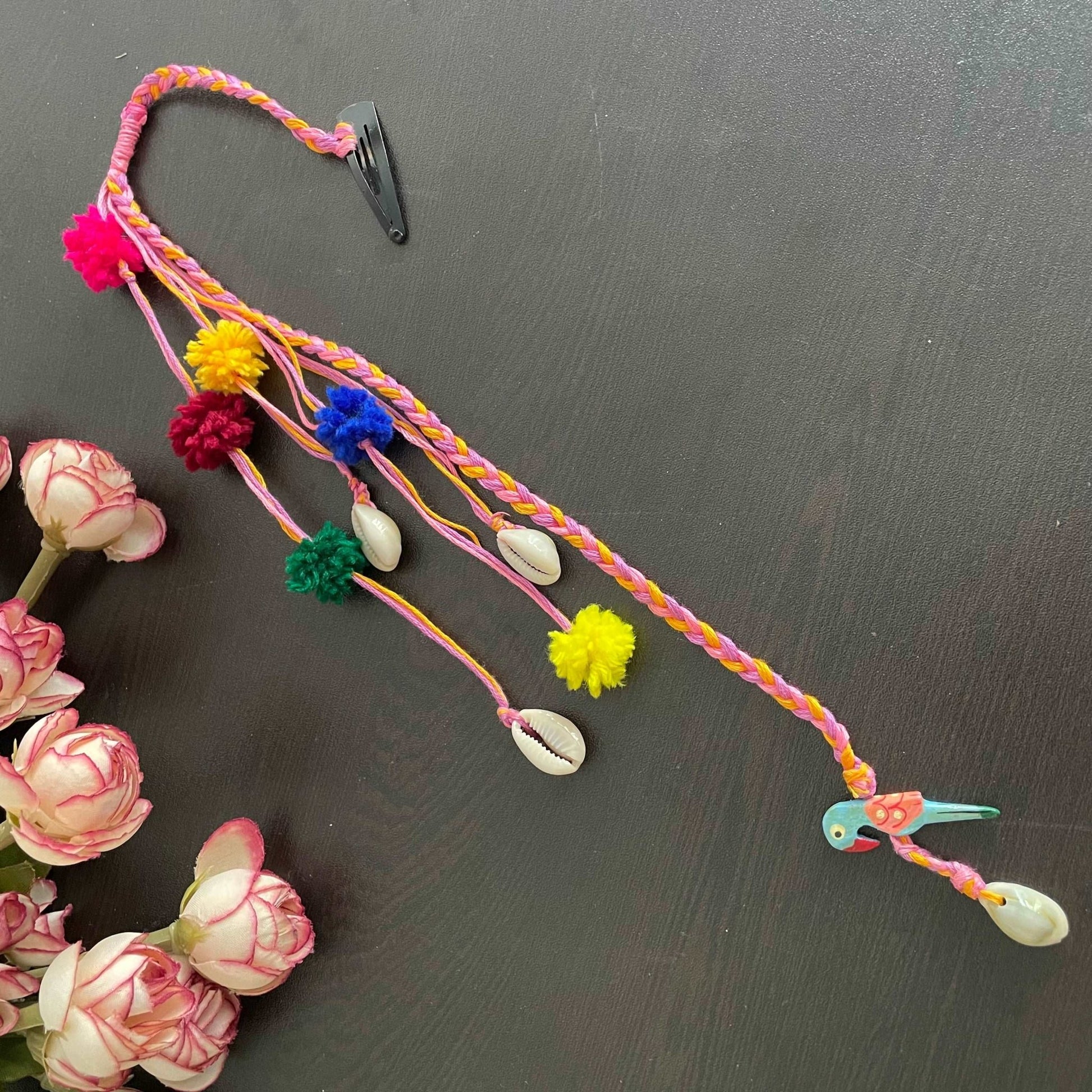 Boho parrot hair accessory - Kalakari