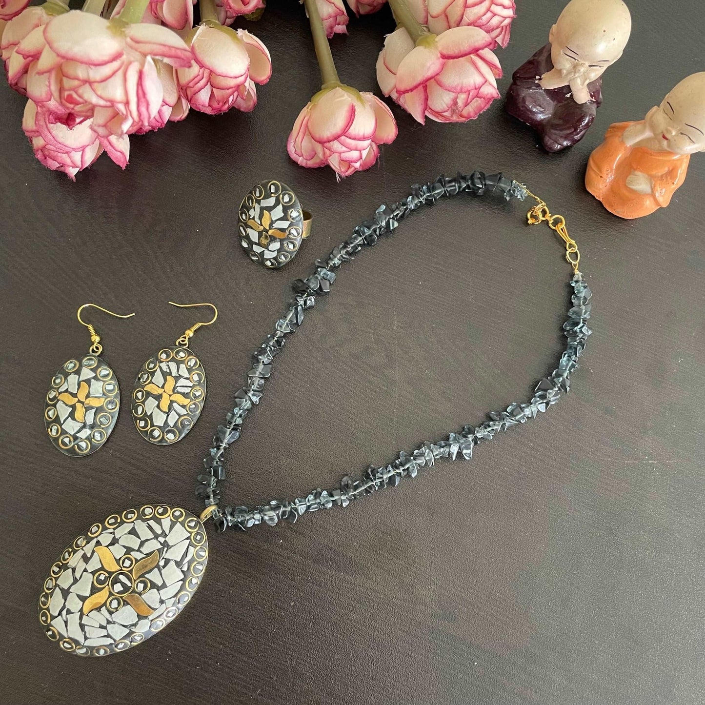 Chipstone necklace set - Kalakari