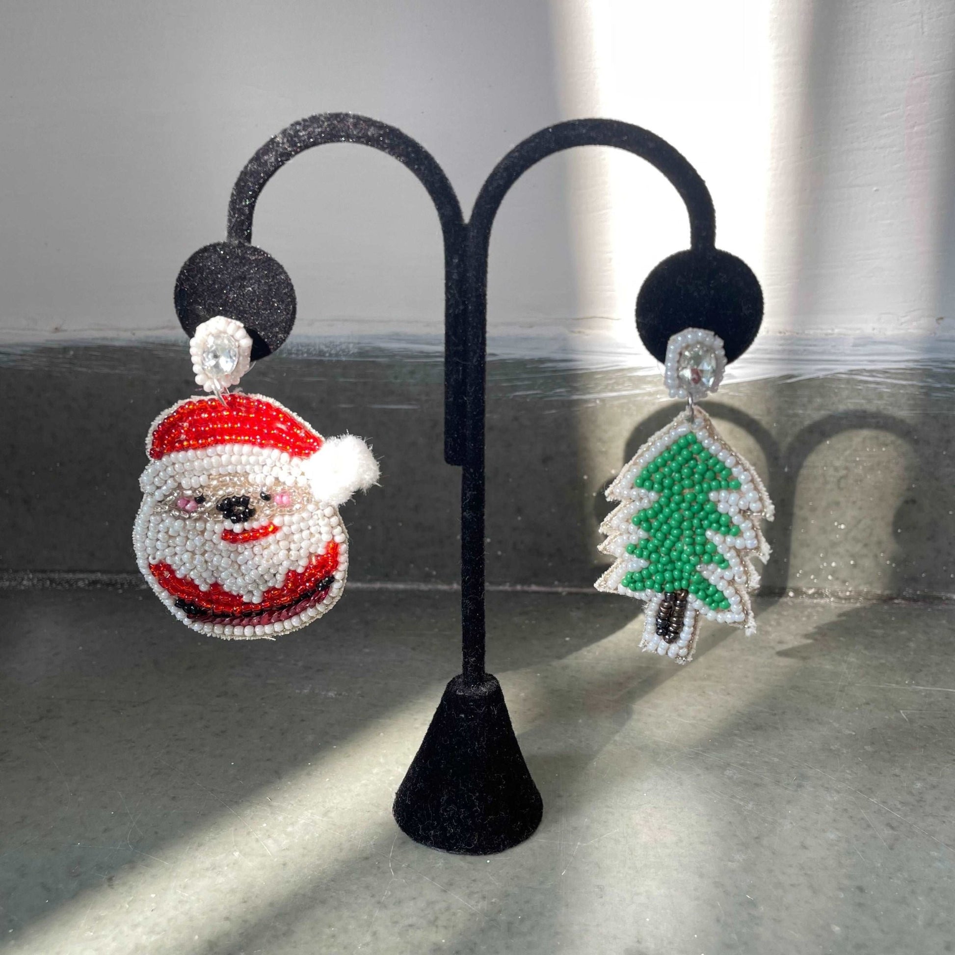 Christmas special earrings - Kalakari