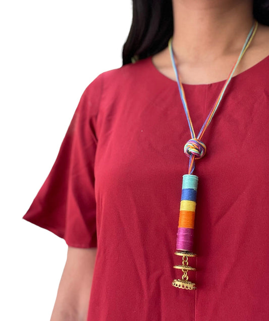 Cylindrical pendant necklace - Kalakari