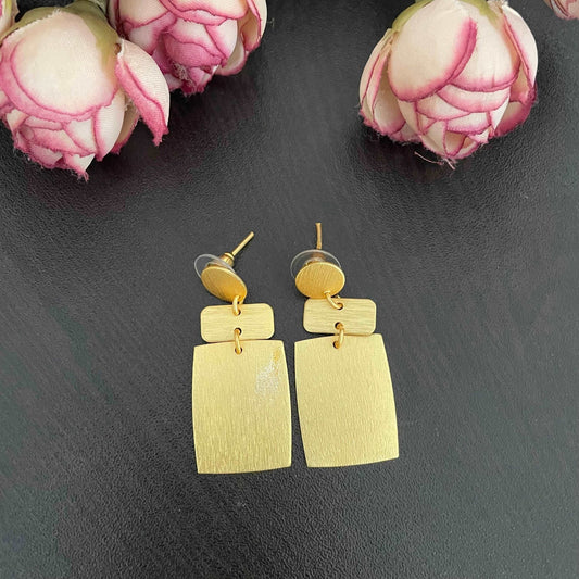Dainty rectangle earrings - Kalakari