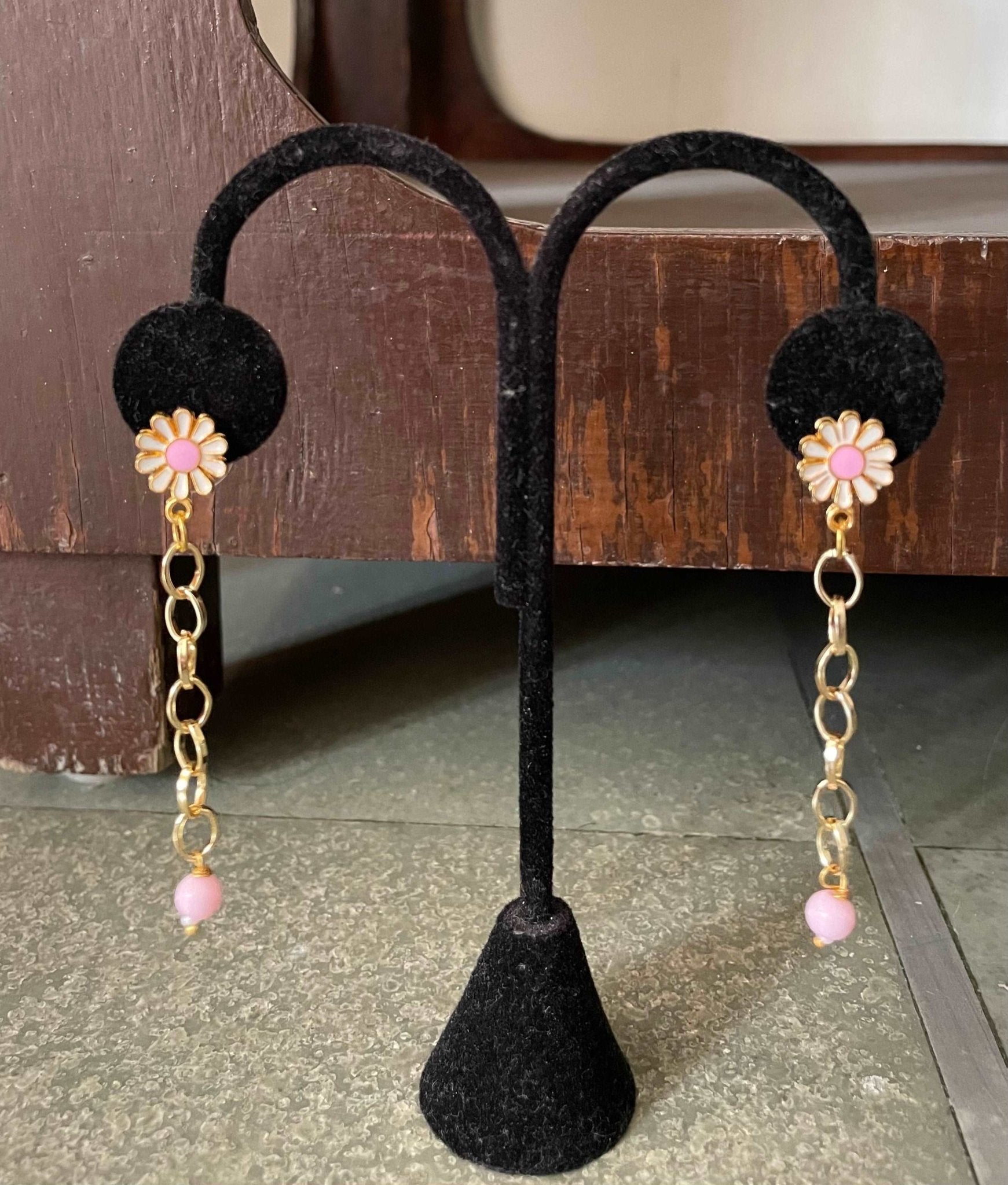 Daisy dangler - Kalakari