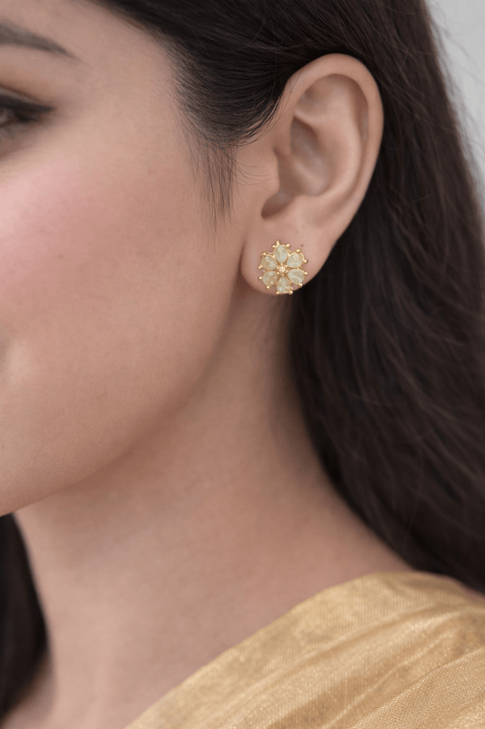 Floral stud - Kalakari