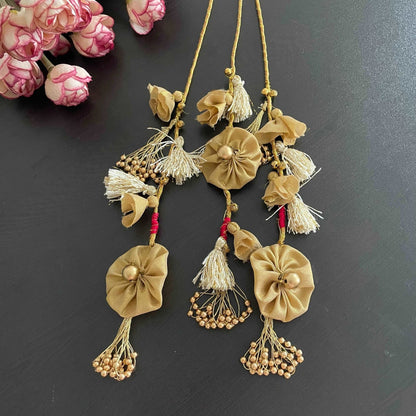 Golden floral parandi - Kalakari