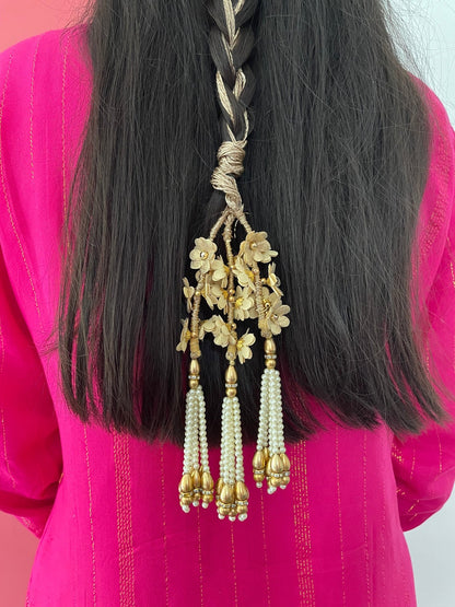Golden floral parandi and hasli - Kalakari