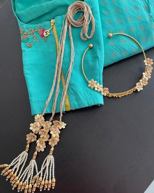 Golden floral parandi and hasli - Kalakari