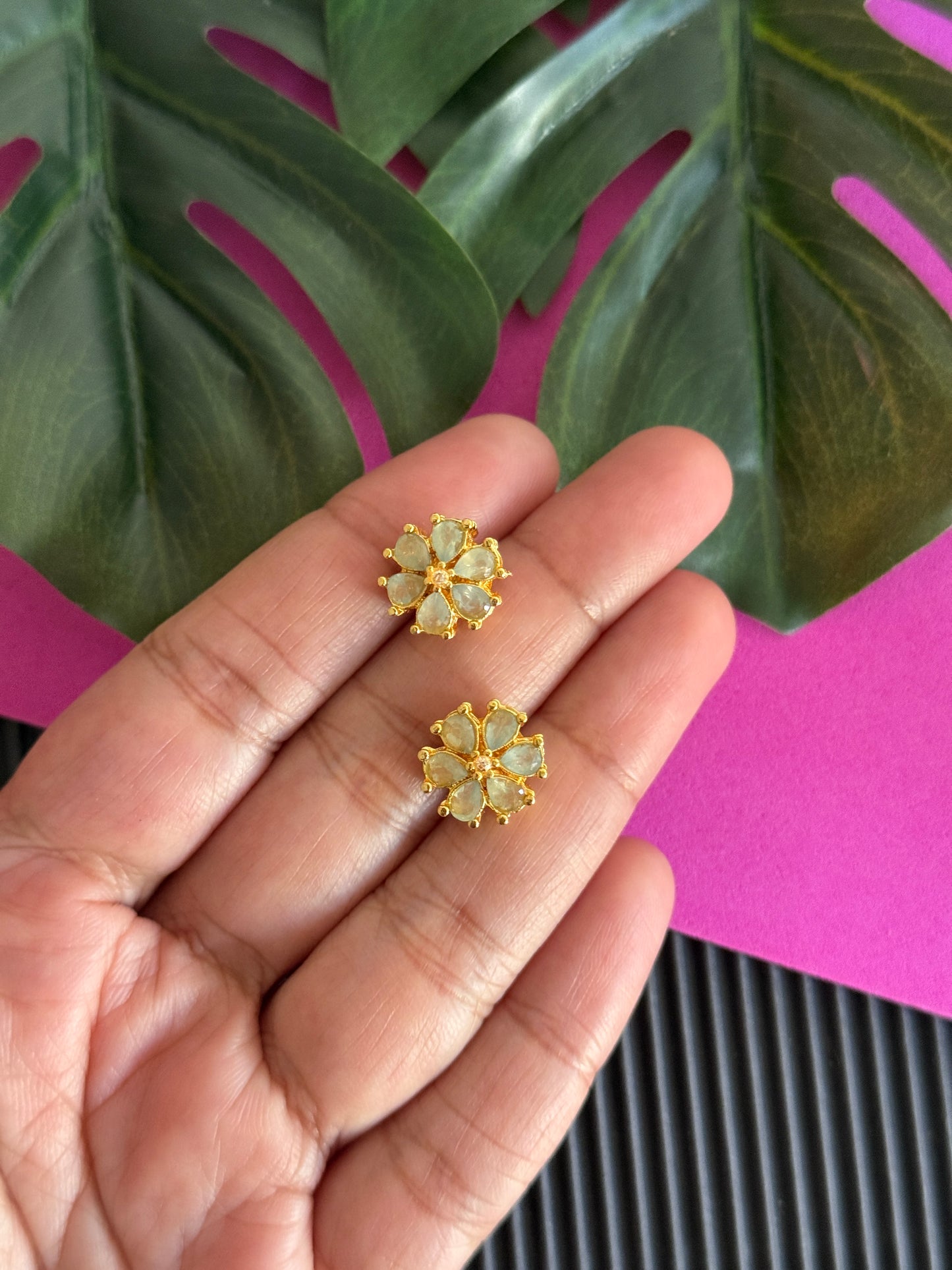 Floral stud