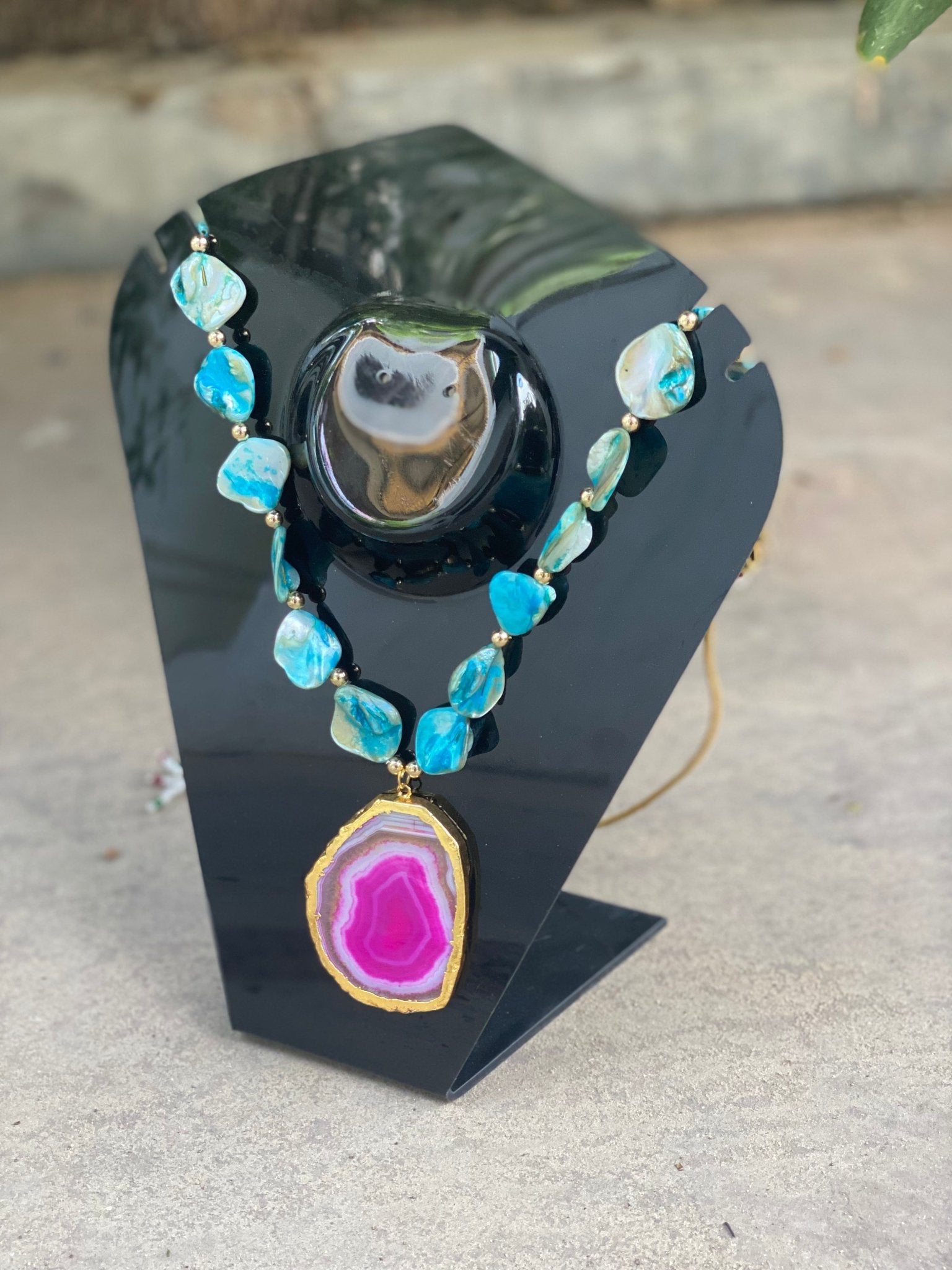 MOP and agate stone statement necklace - Kalakari