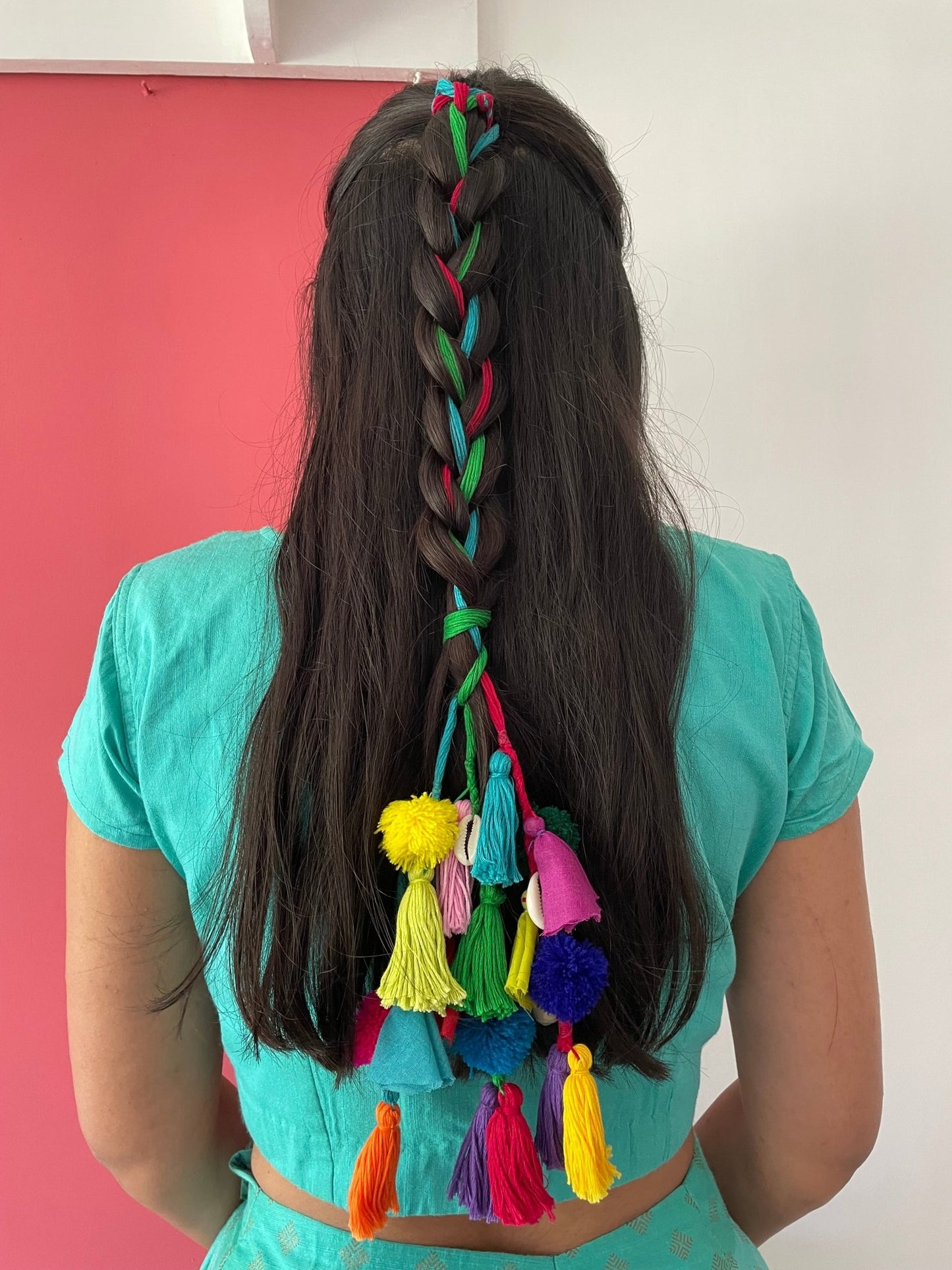 Multicolored parandi - Kalakari