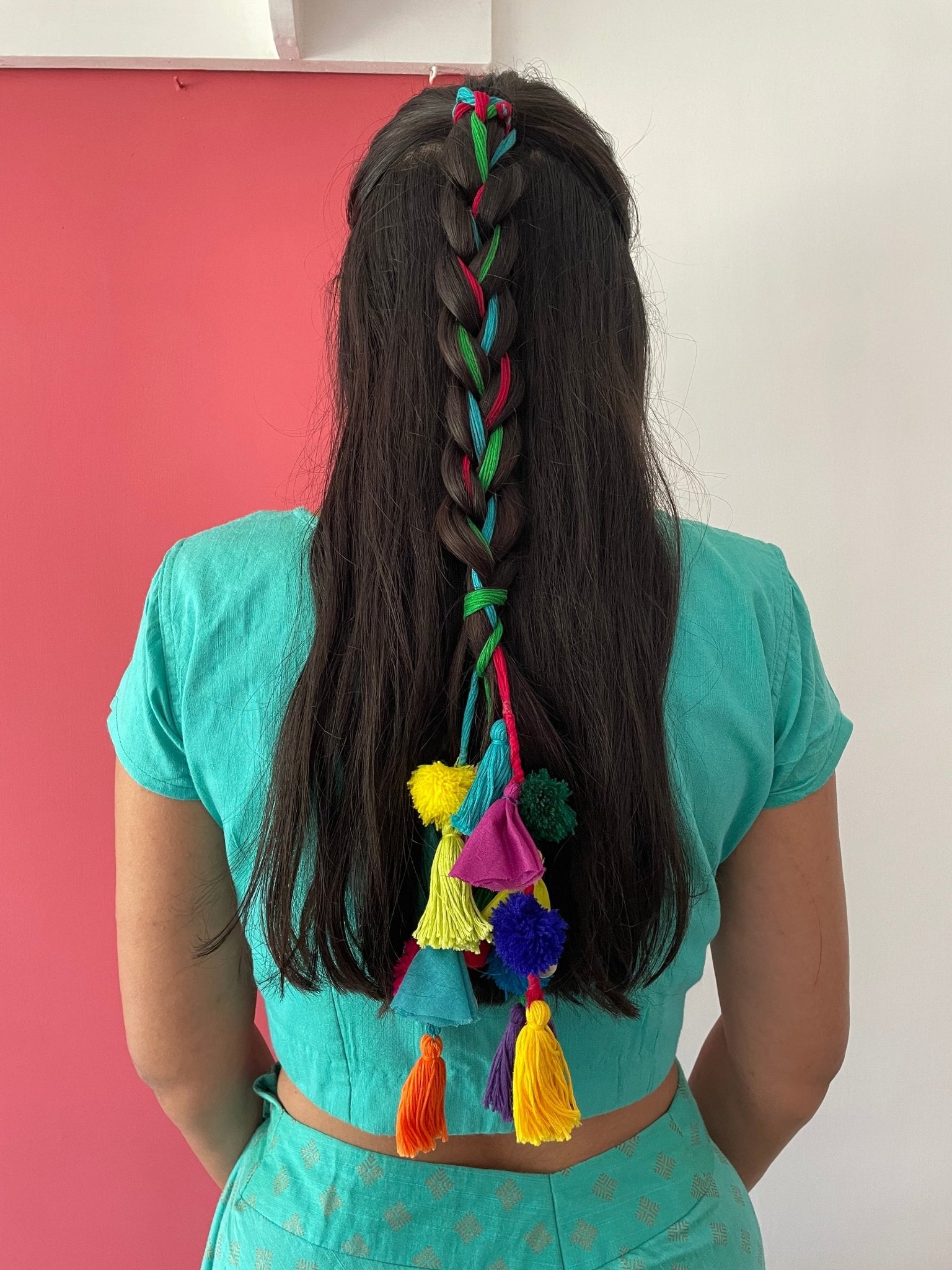 Multicolored parandi - Kalakari