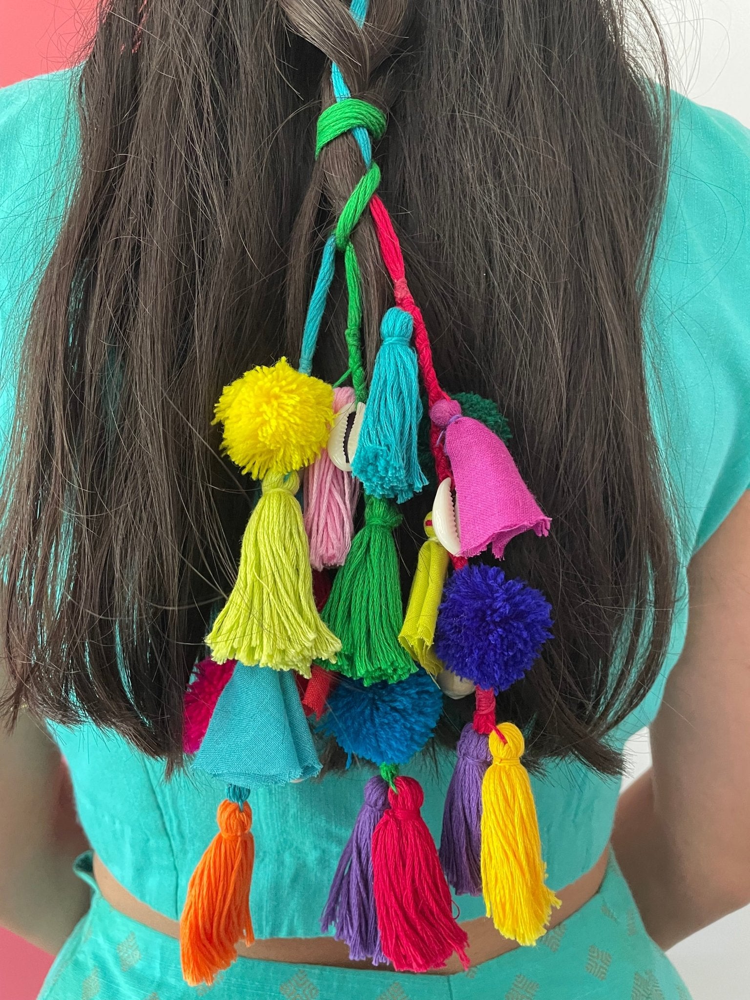 Multicolored parandi - Kalakari