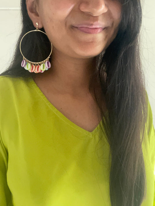Multicolored shell hoops - Kalakari