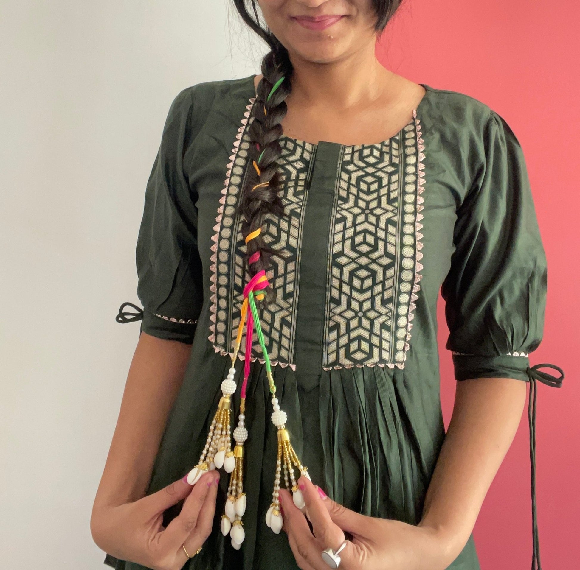 Multicolored Shell parandi - Kalakari