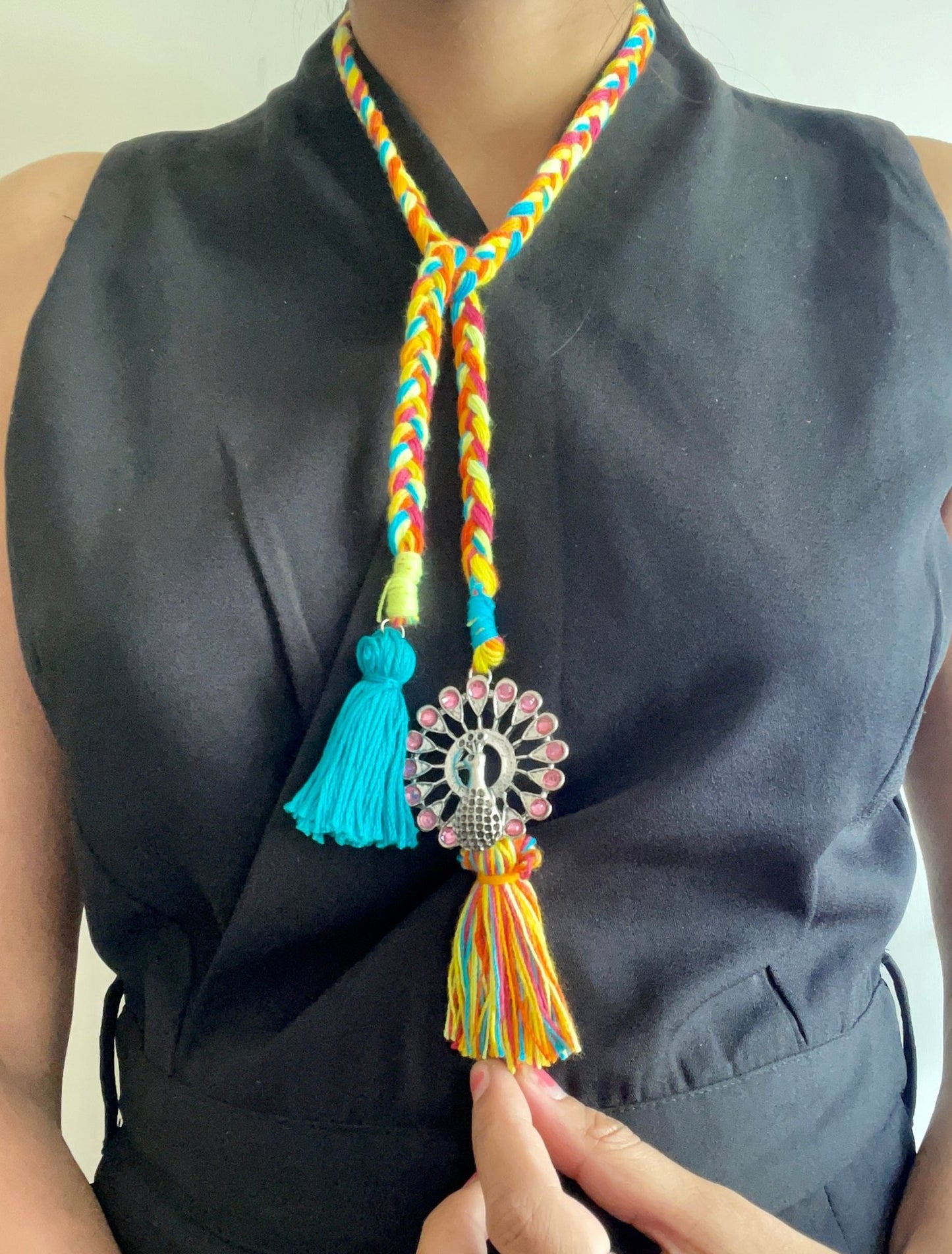 Peacock scarf necklace - Kalakari