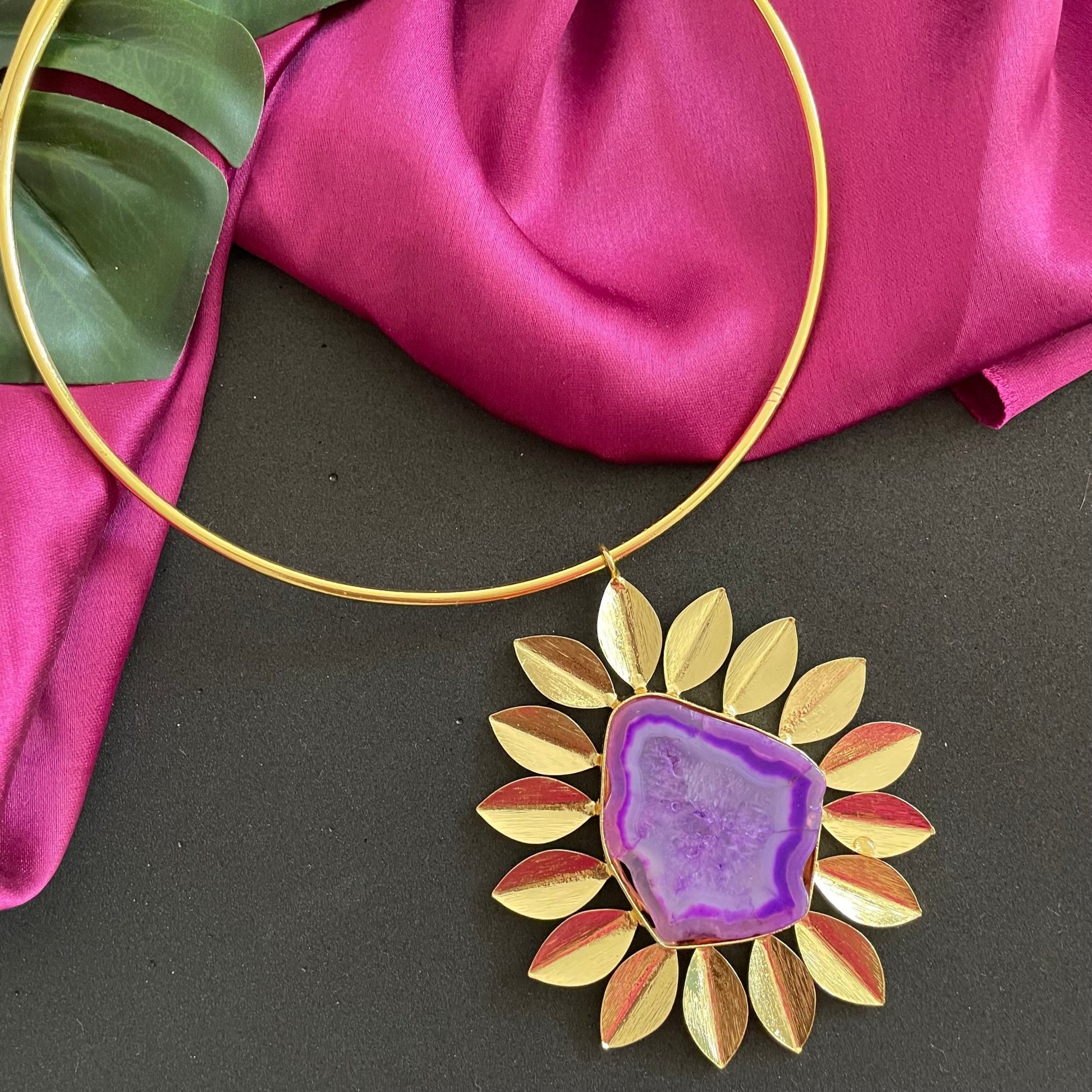 Purple agate stone floral hasli - Kalakari