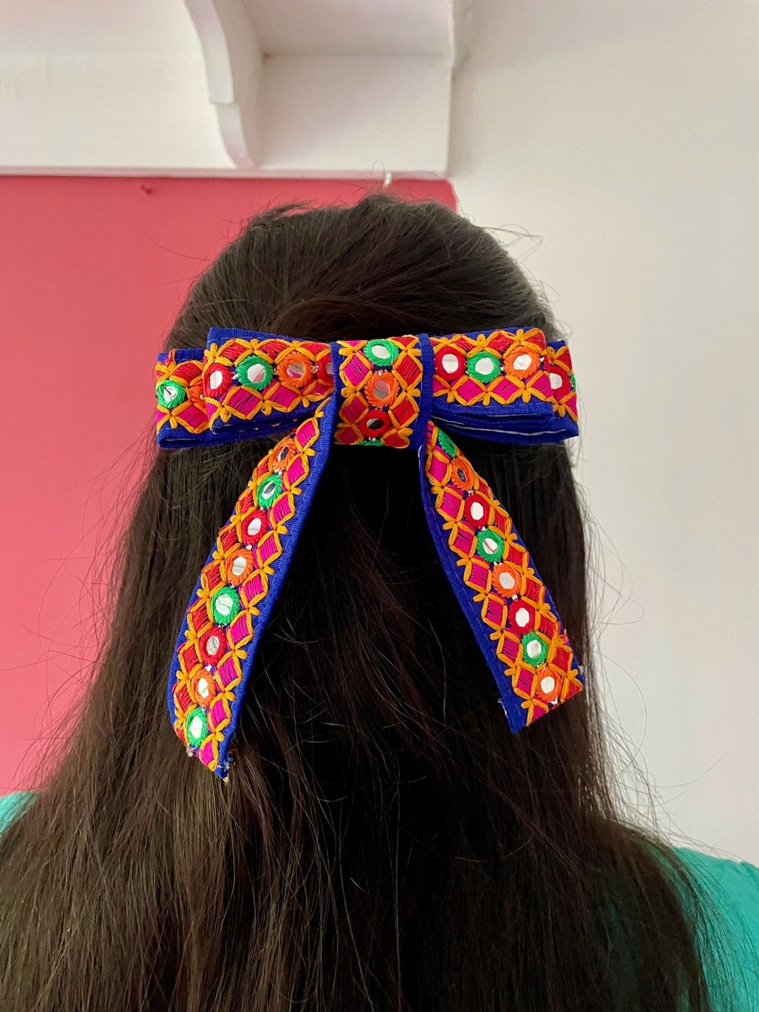 Set of gamthi hairbow and adjustable bracelet - Kalakari